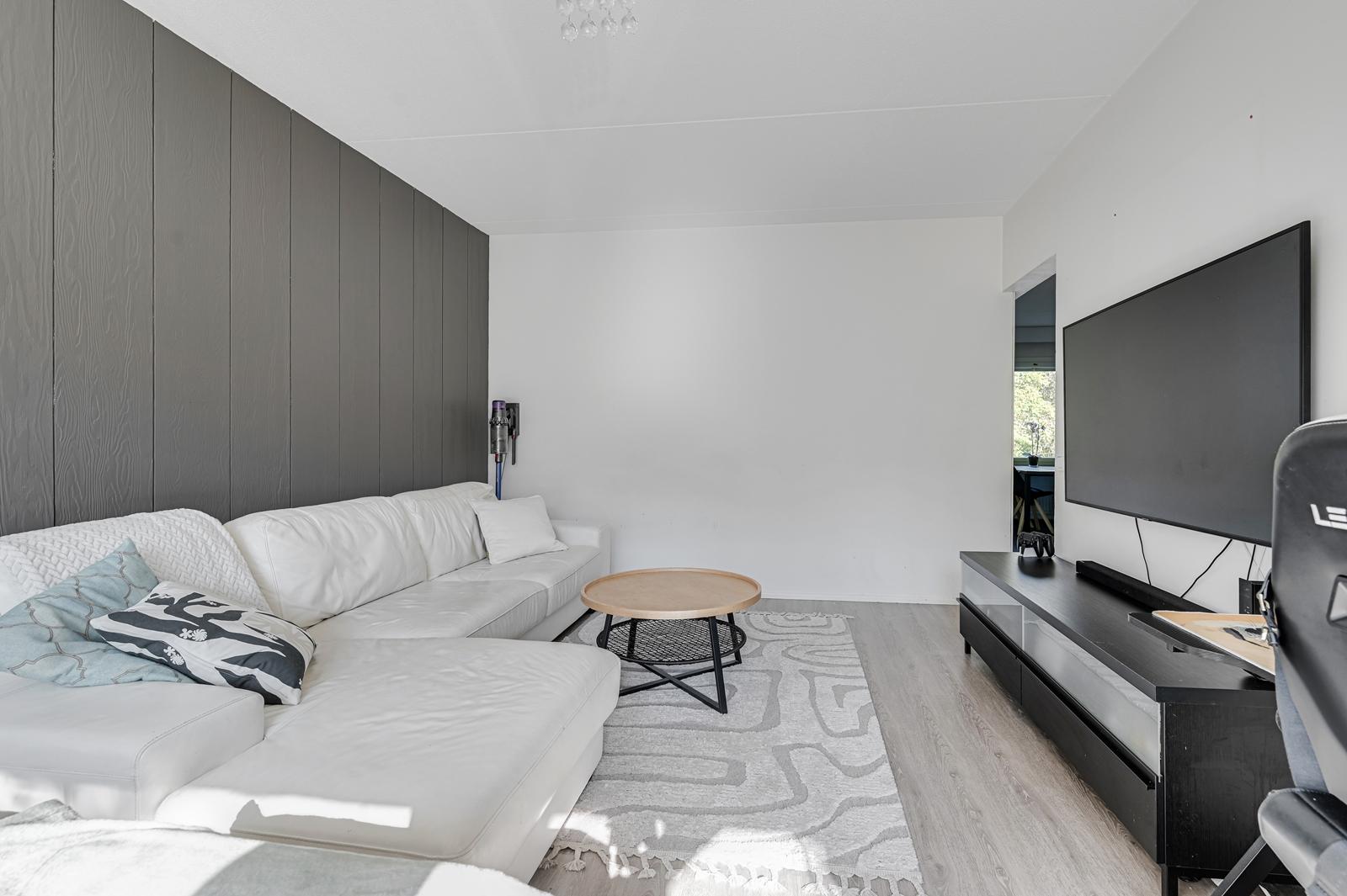 Mannilantie 21, Keskusta, Järvenpää