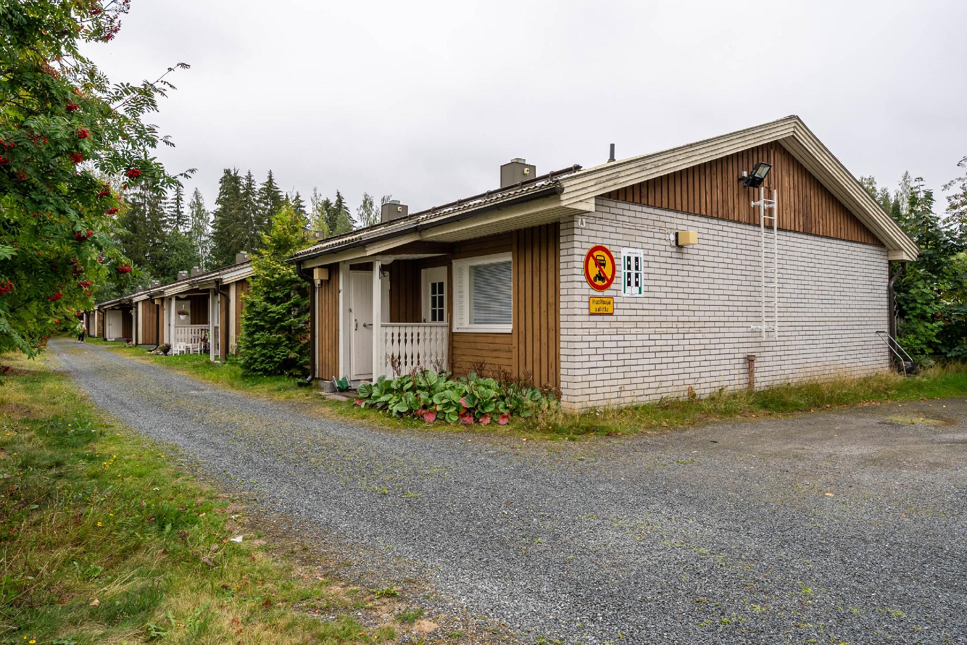 Laaksopolku 1-3, Vuorela, Siilinjärvi