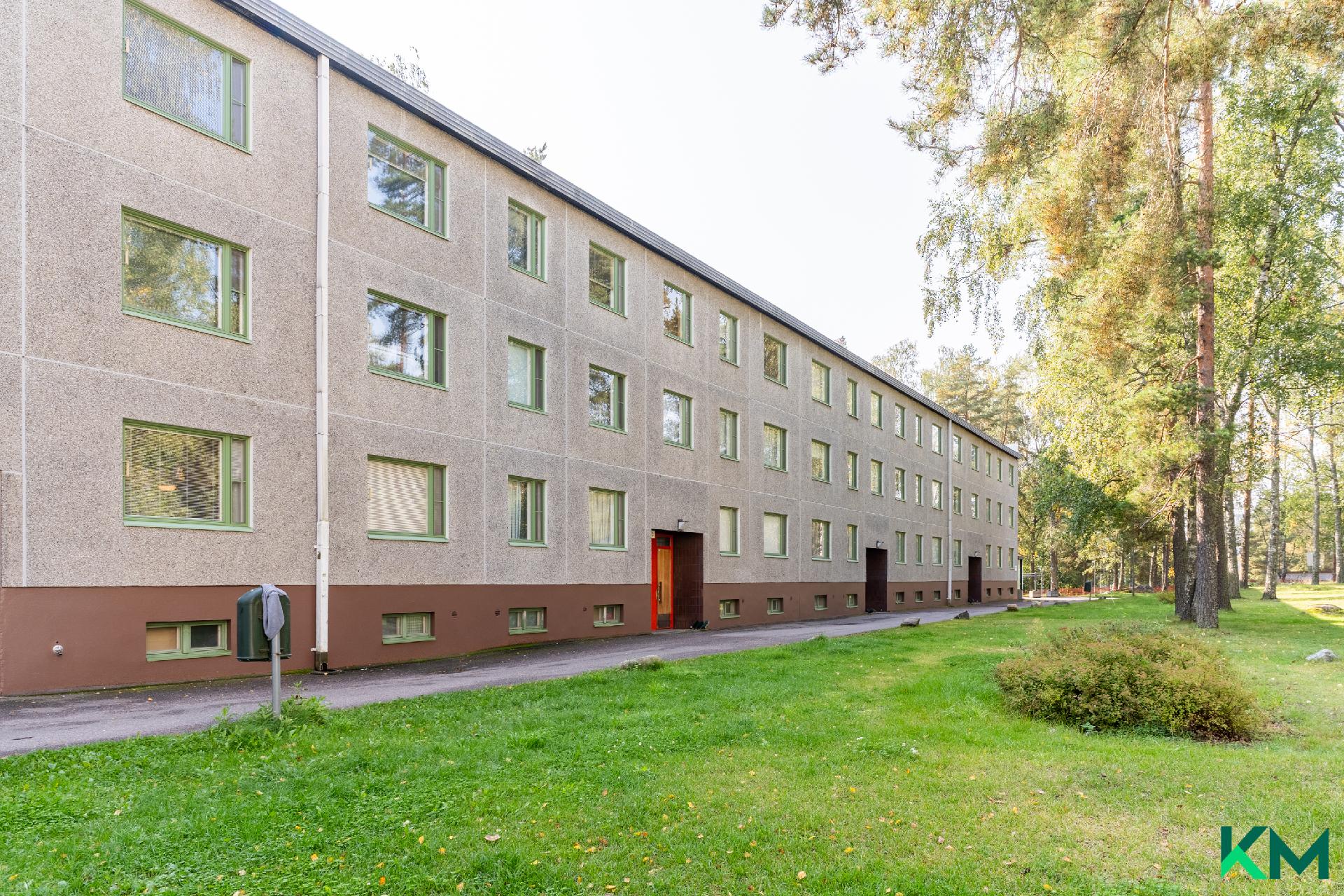 Kaarenjalka 10, Kontula, Helsinki