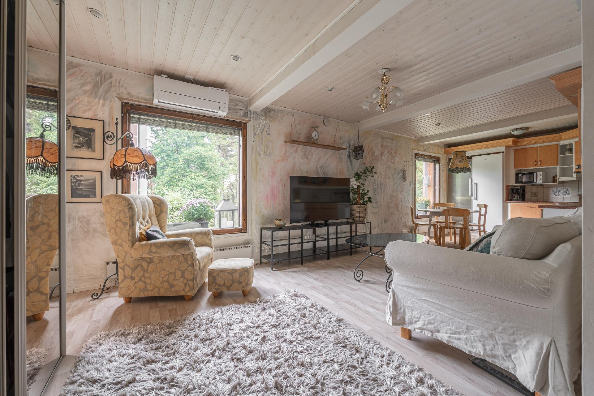 Linnanpellonkatu 8, Linnanpelto, Kuopio