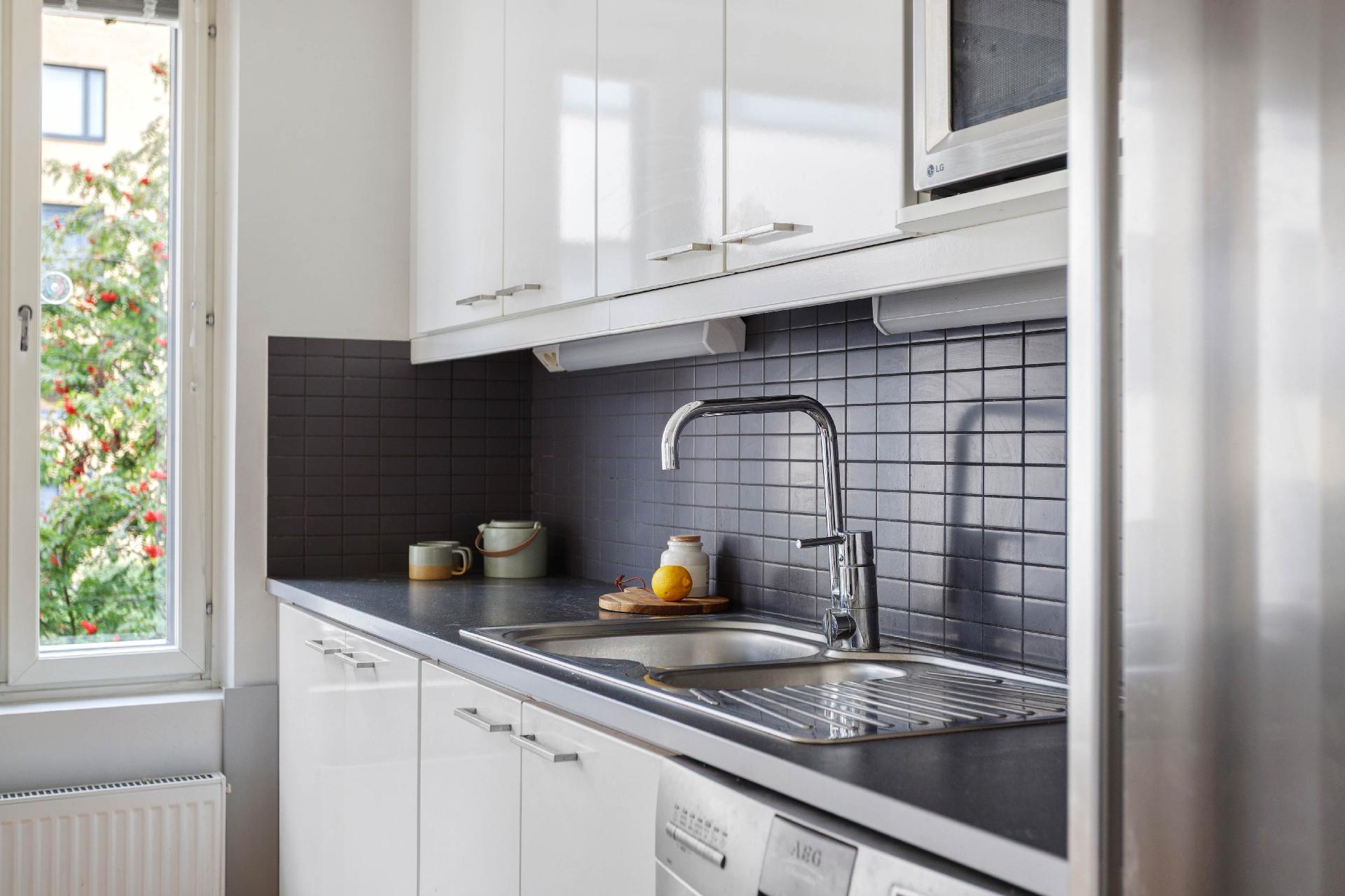 Katariina Saksilaisen katu 12, Vanhankaupunginkoski, Helsinki