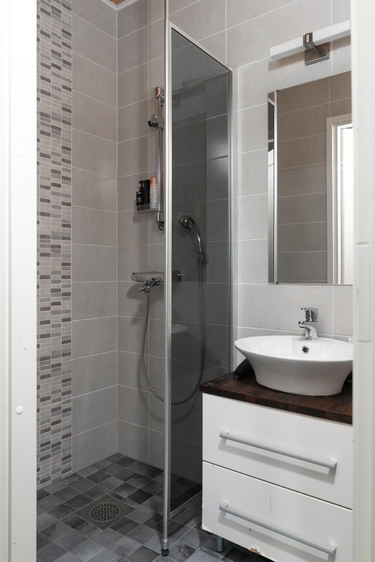 Master bedroomin kph