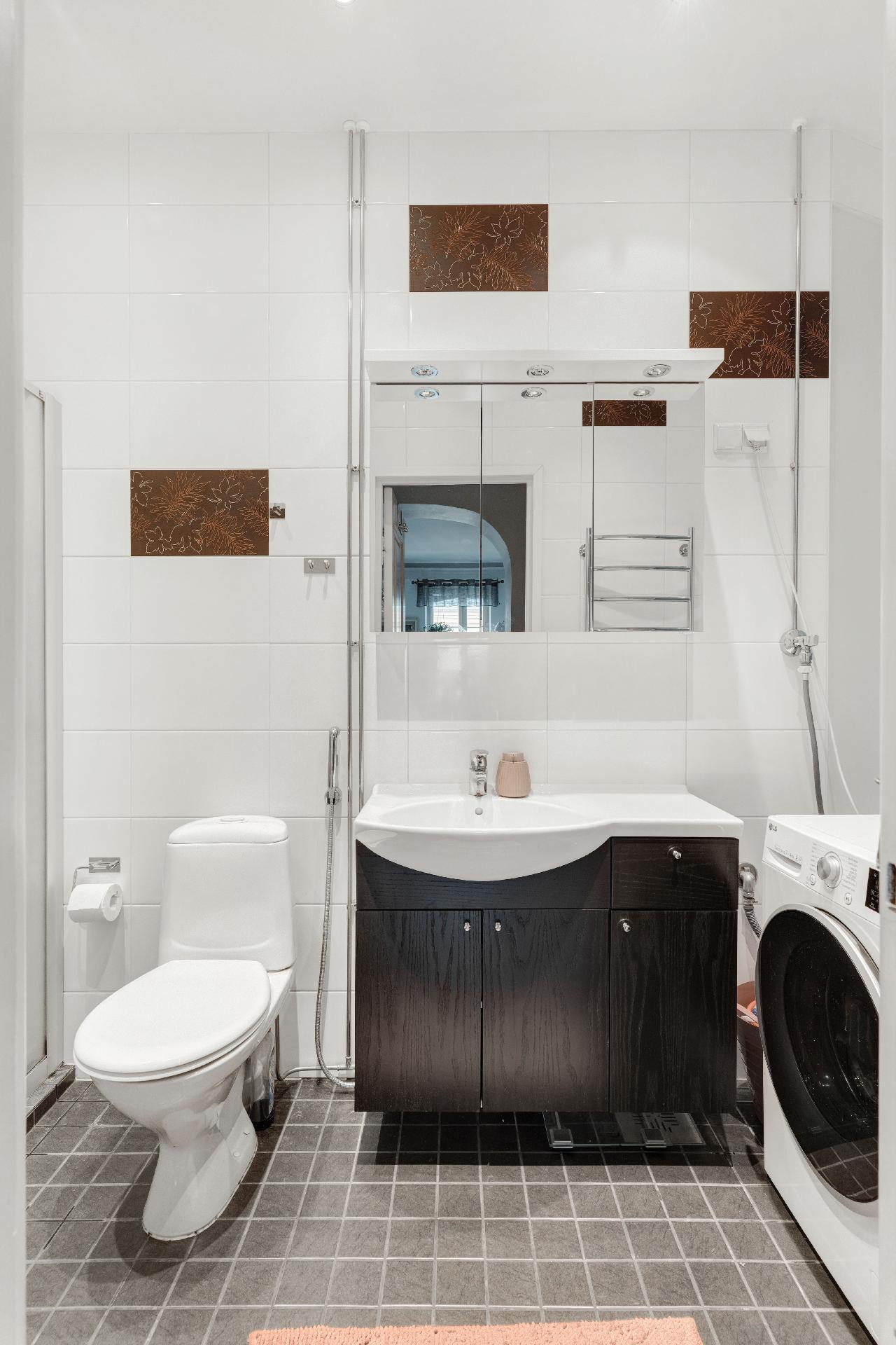 Meritullinkatu 6, Kruununhaka, Helsinki