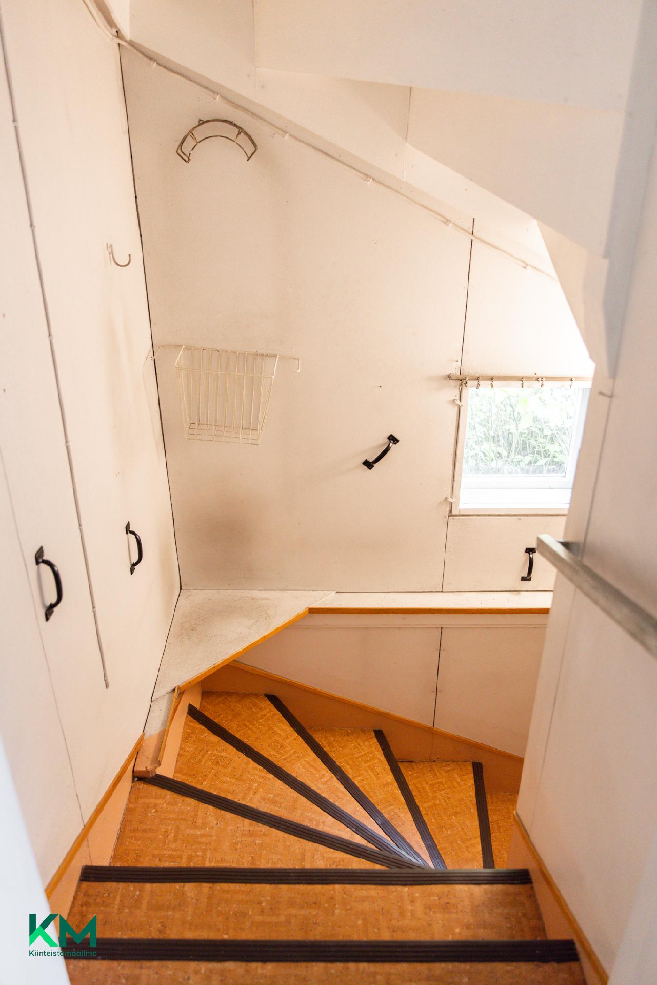 Kaukovainionkatu 26, Karjasilta, Oulu