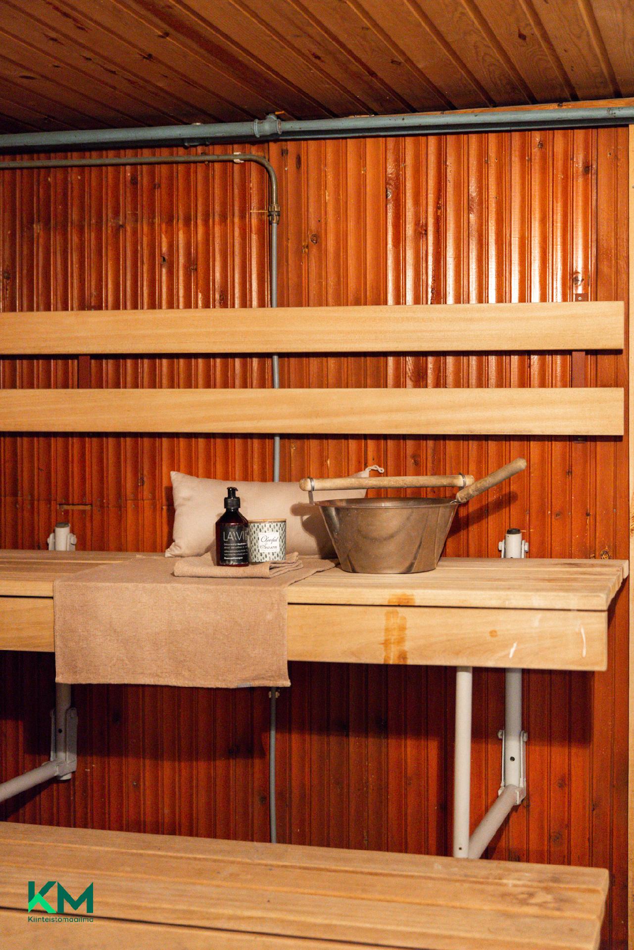 Kaukovainionkatu 26, Karjasilta, Oulu