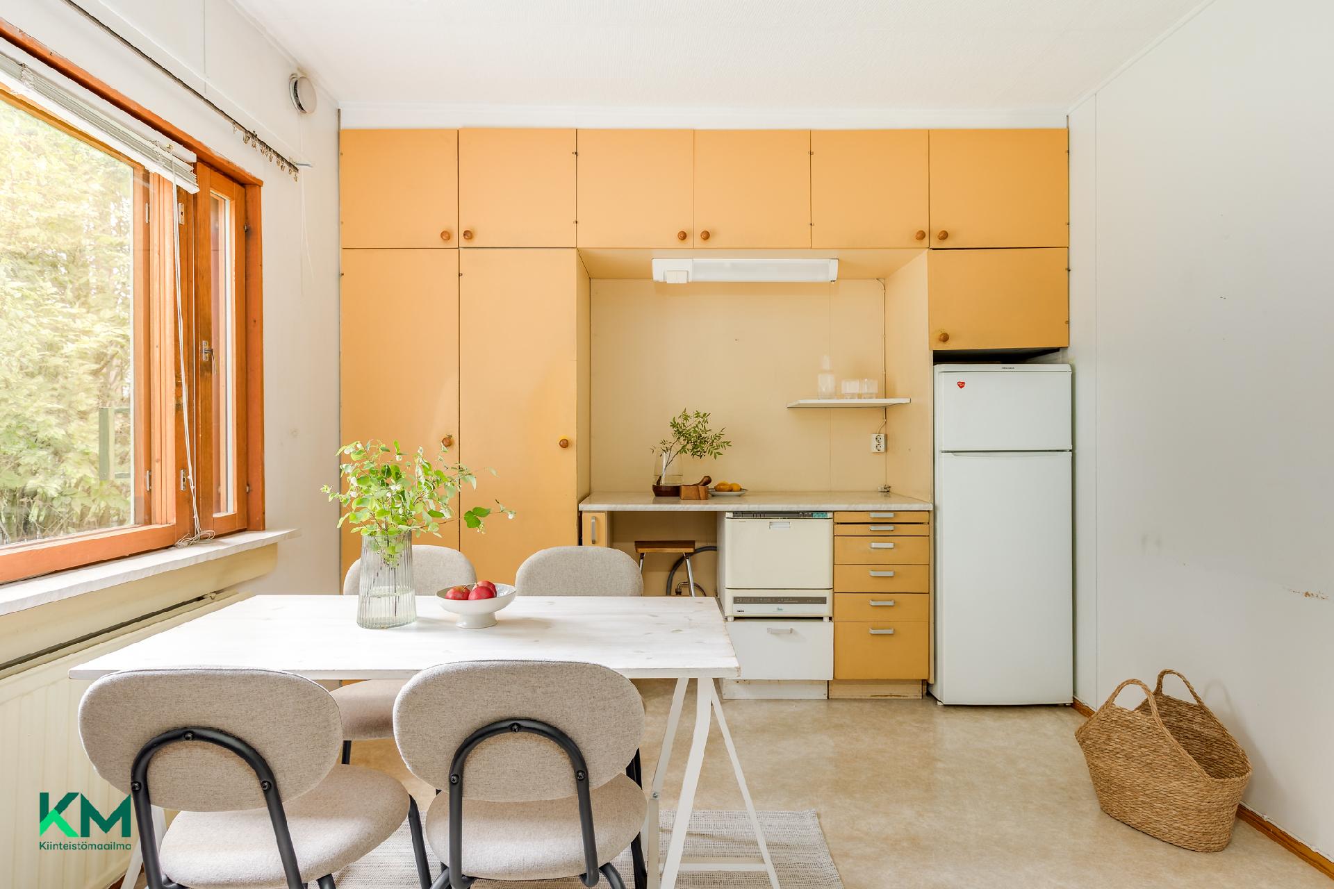 Kaukovainionkatu 26, Karjasilta, Oulu