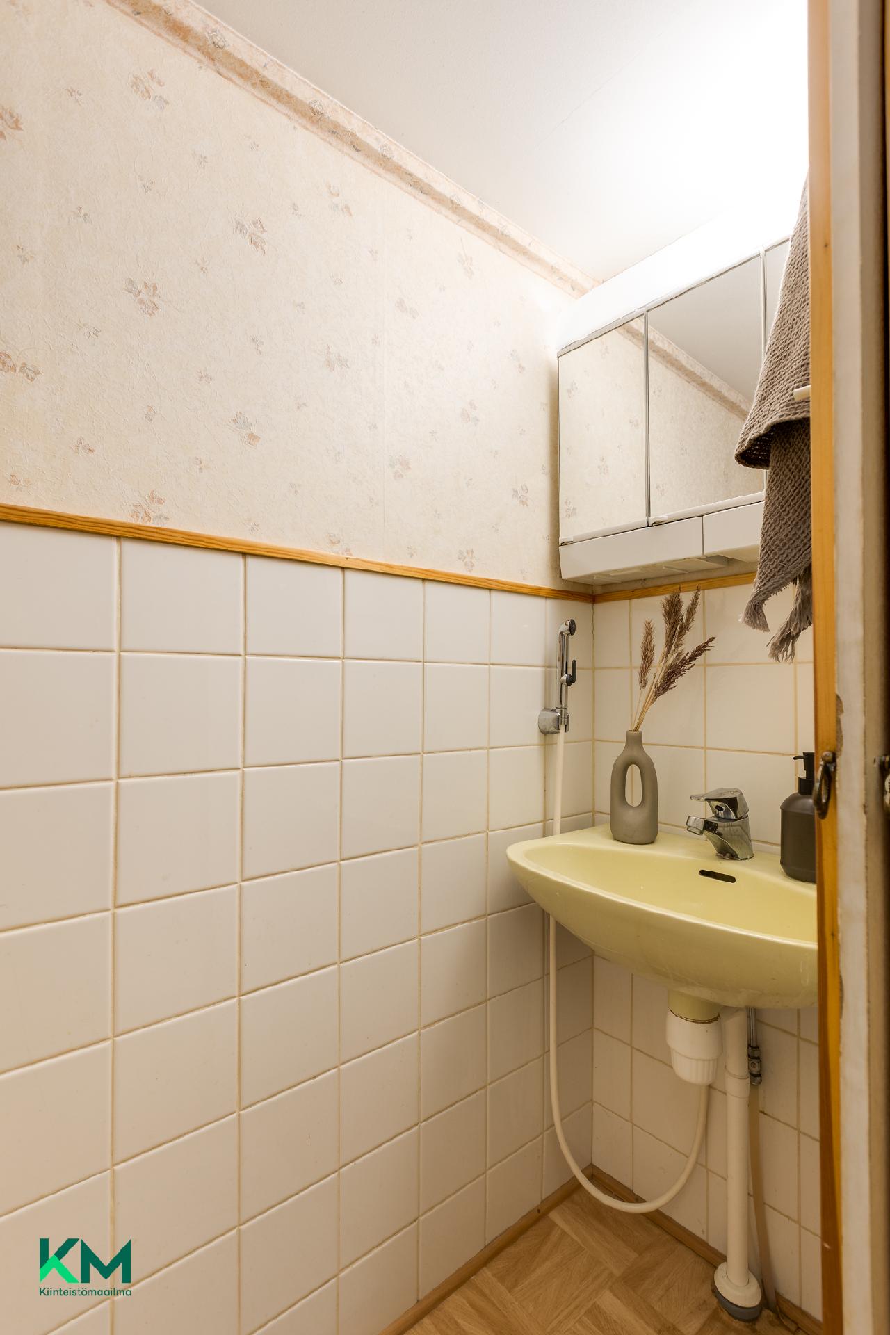 Kaukovainionkatu 26, Karjasilta, Oulu