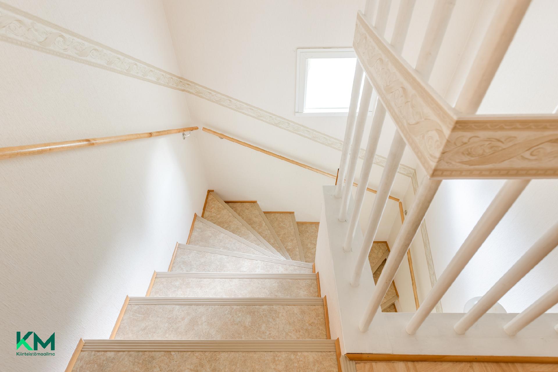 Kaukovainionkatu 26, Karjasilta, Oulu