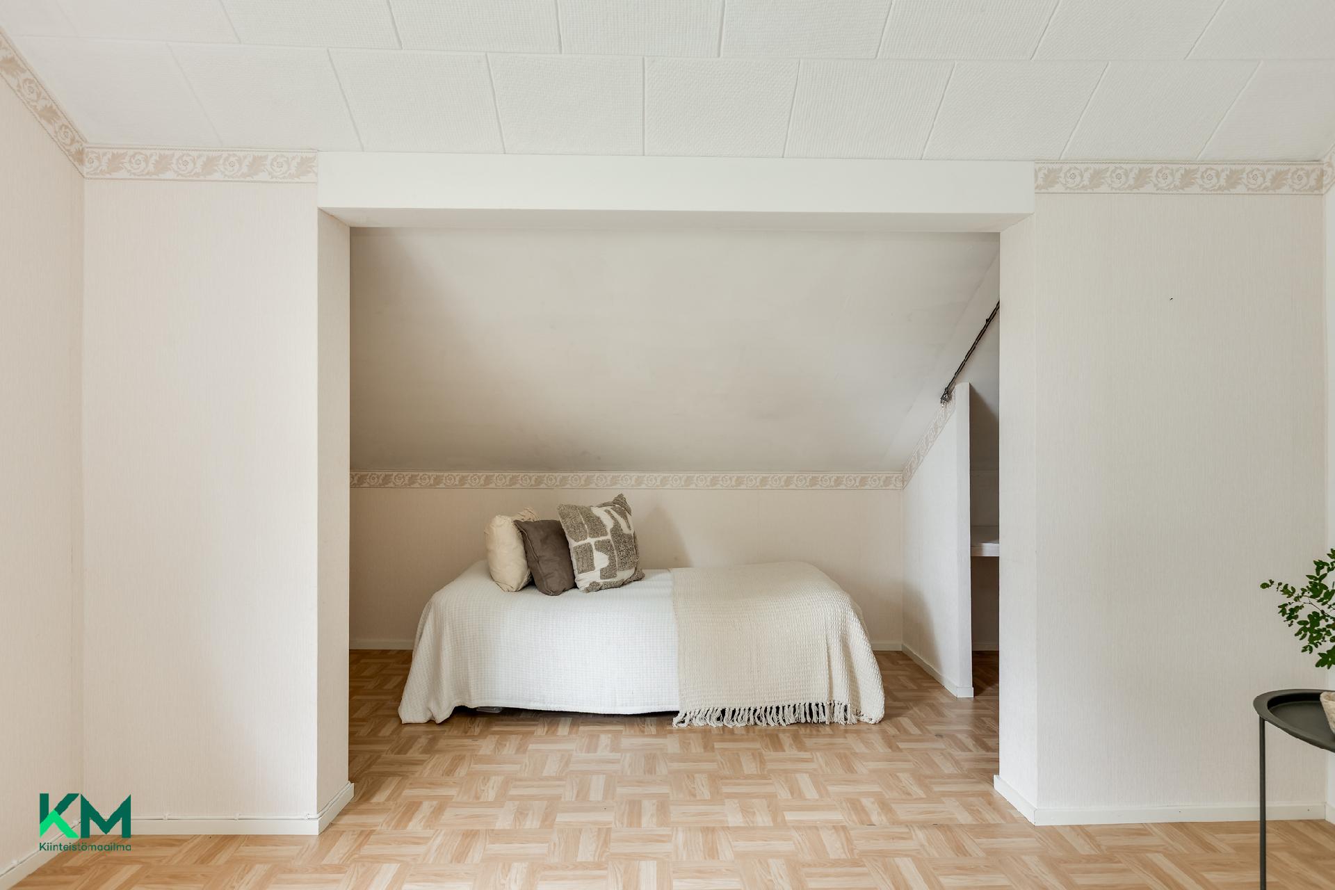 Kaukovainionkatu 26, Karjasilta, Oulu