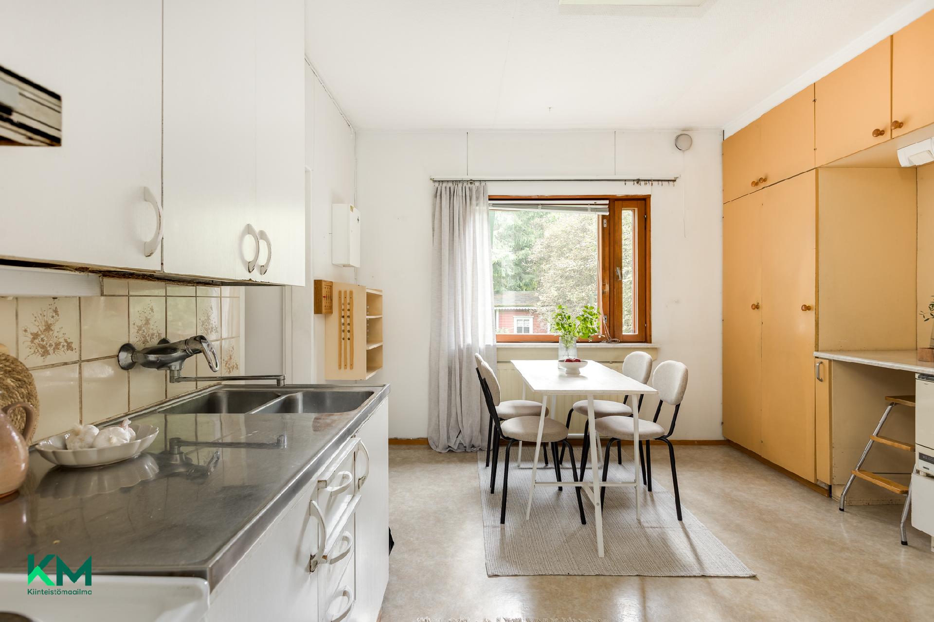 Kaukovainionkatu 26, Karjasilta, Oulu