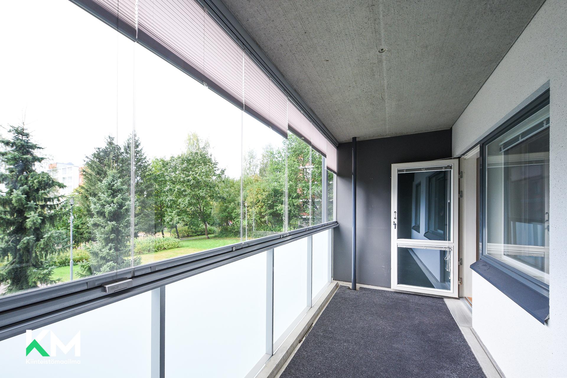 Radansivunkatu 10, Asemantausta, Lahti