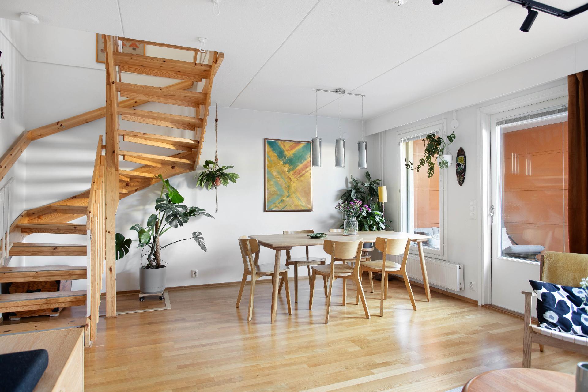 Karhusuontie 61, Tapaninvainio, Helsinki