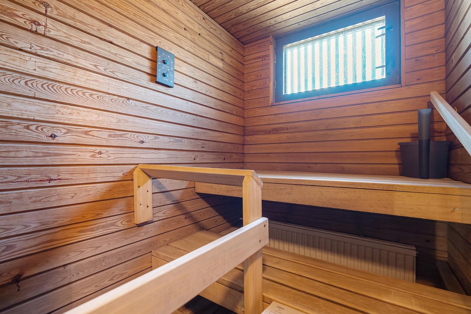 Kansakoulunkatu 20, Keskusta, Järvenpää