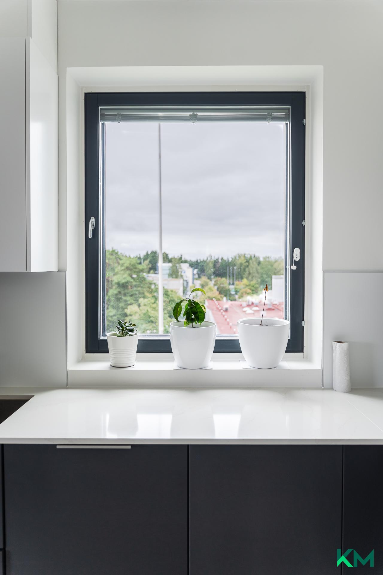 Länsituuli 10, Tapiola, Espoo