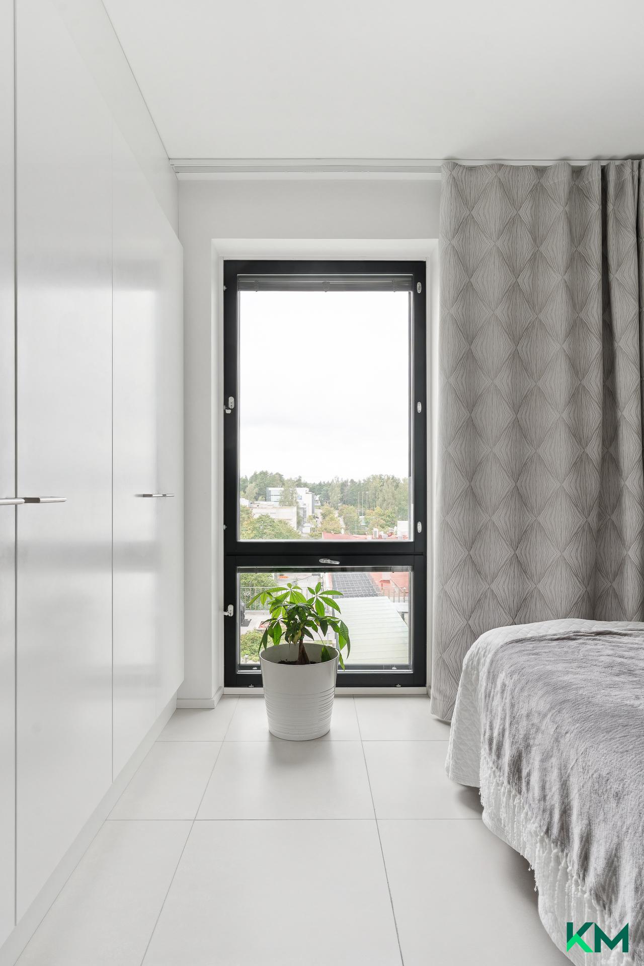 Länsituuli 10, Tapiola, Espoo