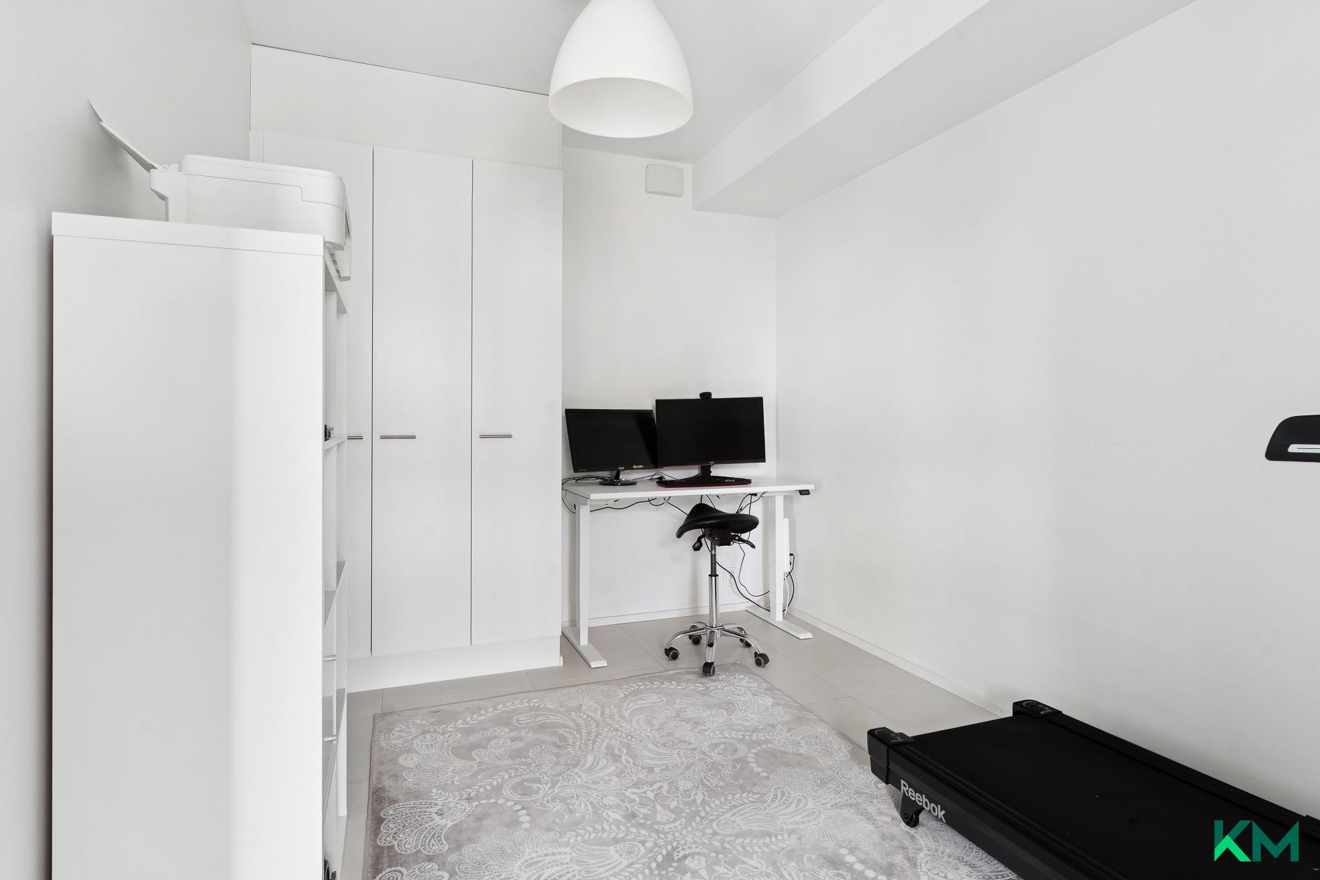 Länsituuli 10, Tapiola, Espoo