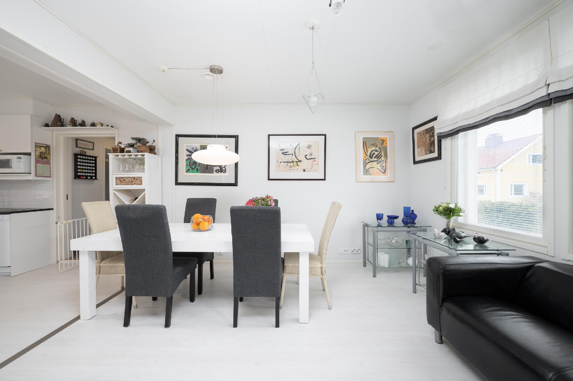 Miekkamiehentie 4, Kannisto, Vantaa