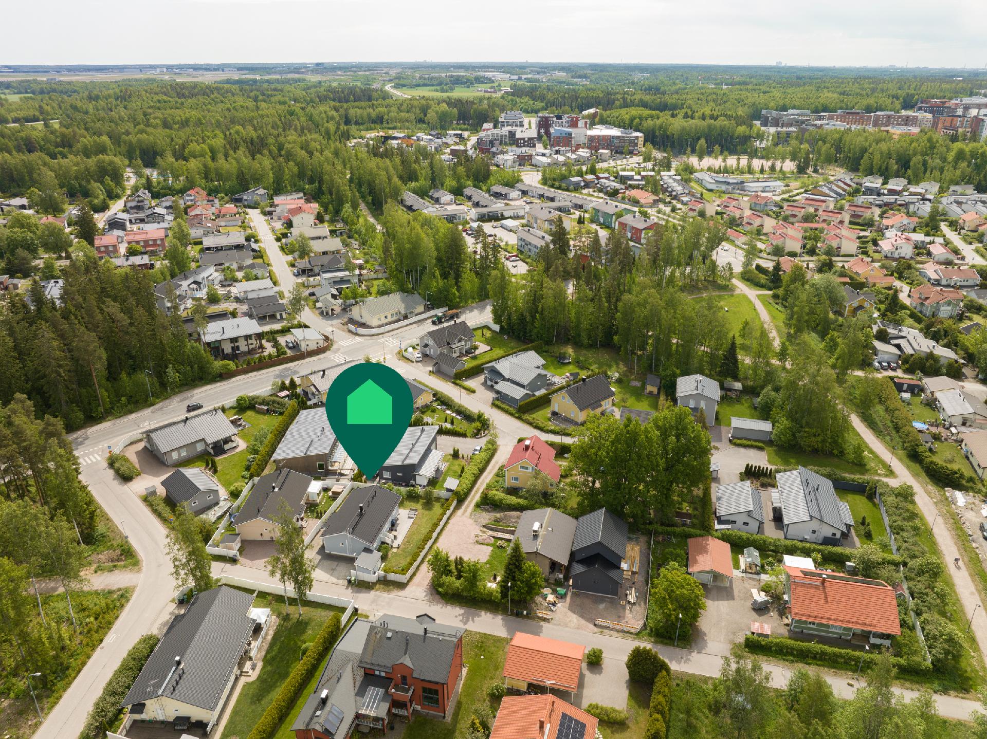 Miekkamiehentie 4, Kannisto, Vantaa