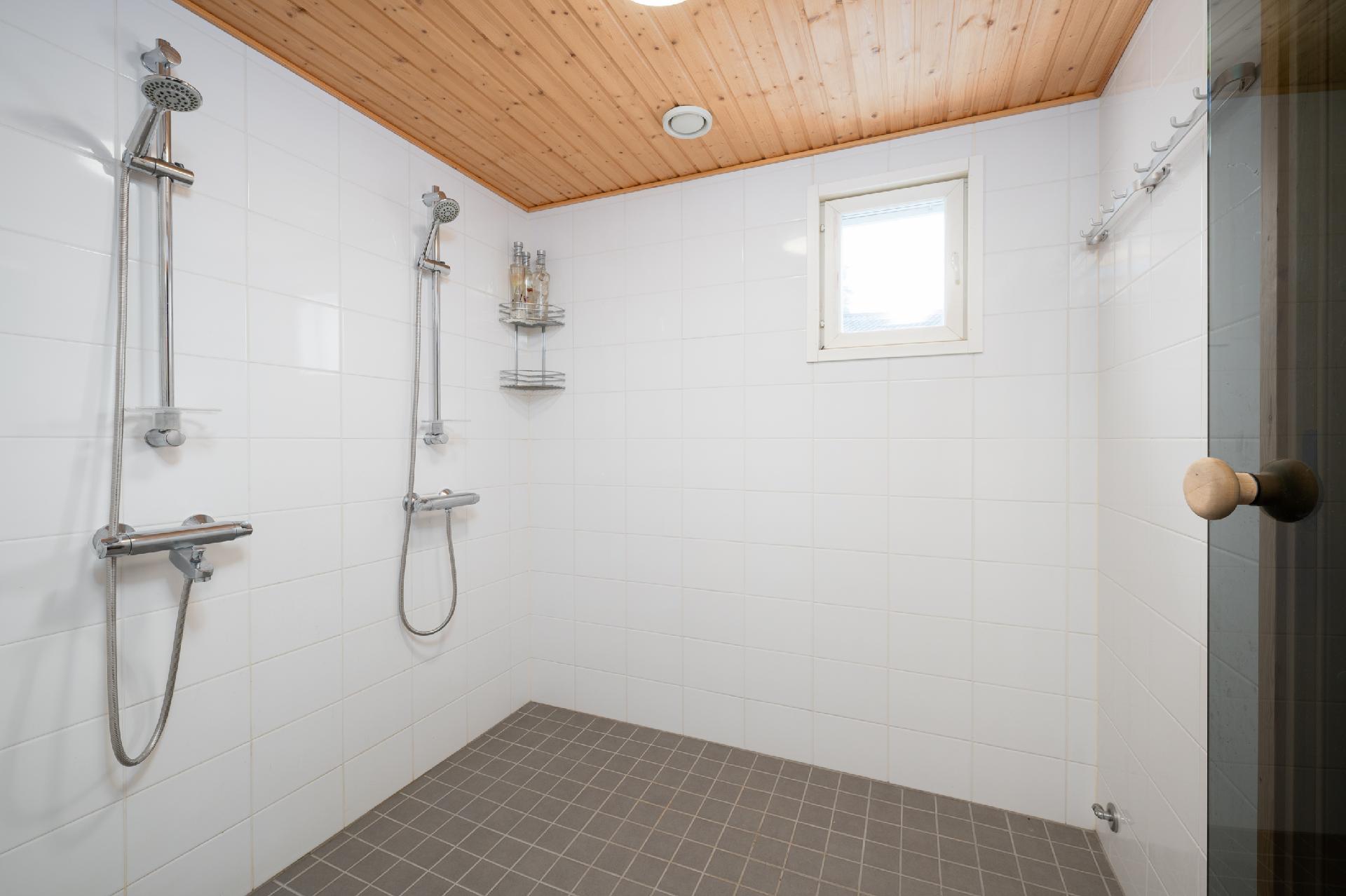 Miekkamiehentie 4, Kannisto, Vantaa