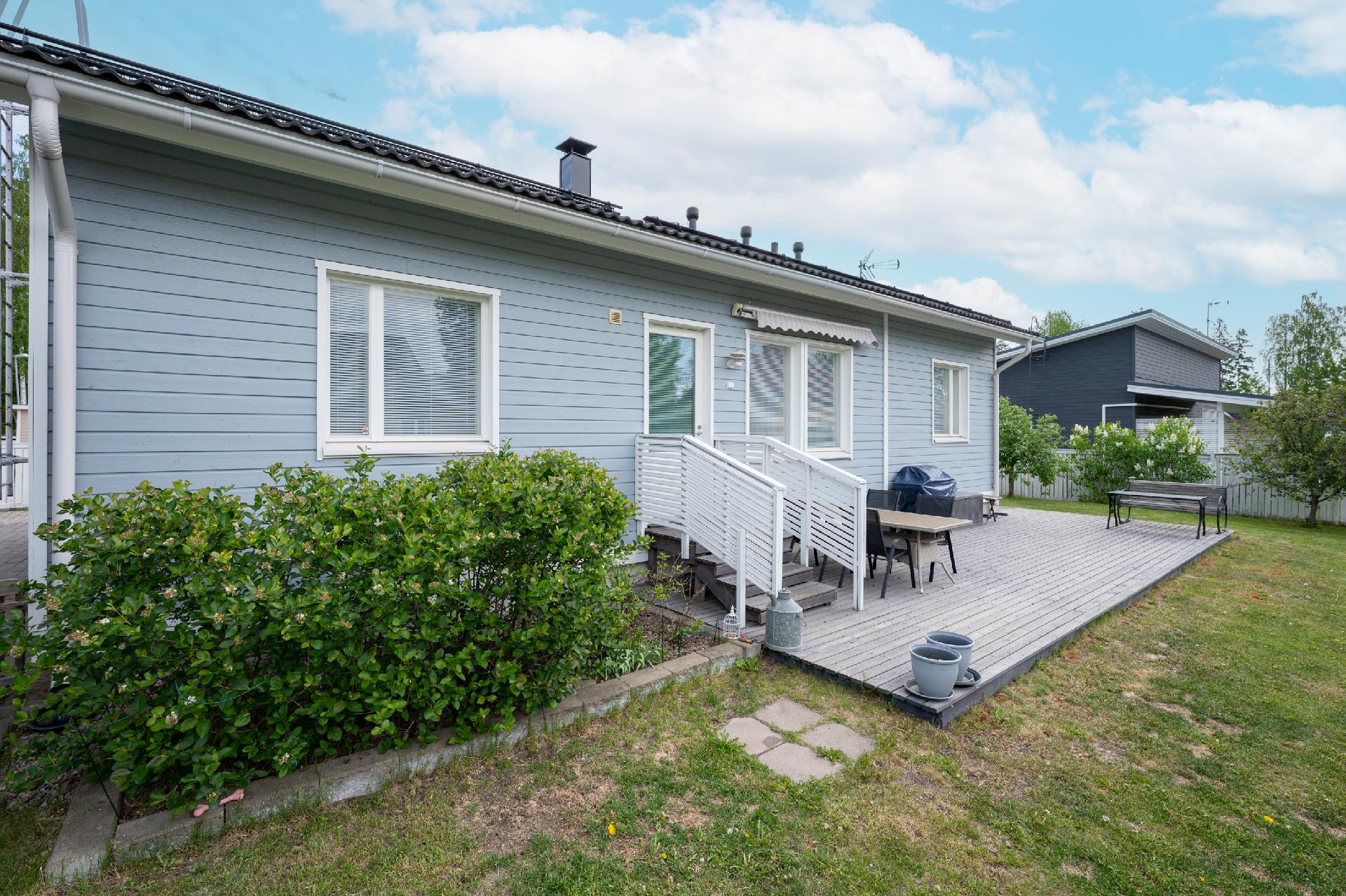 Miekkamiehentie 4, Kannisto, Vantaa