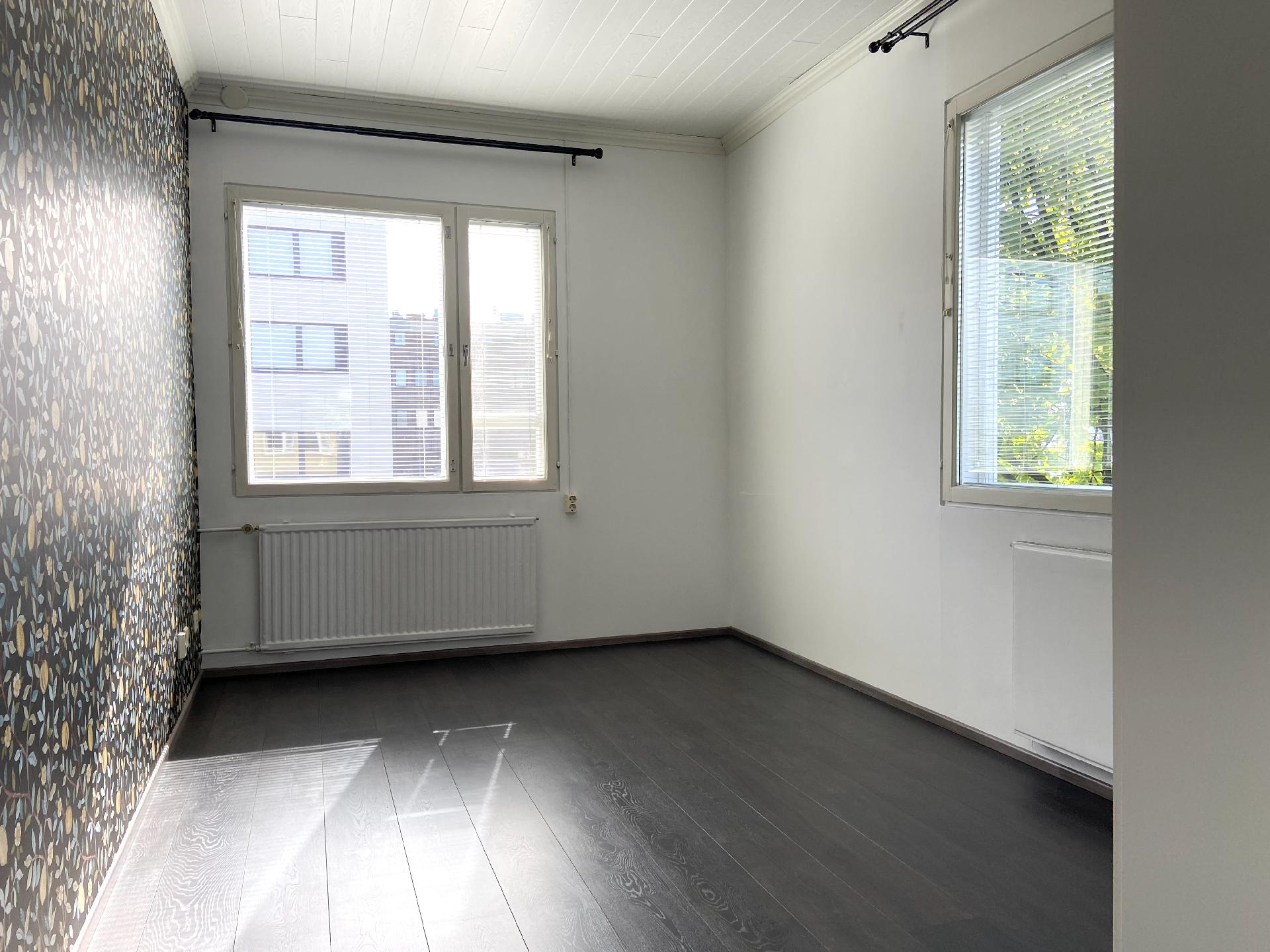 Keskikatu 14, Keskusta, Kouvola