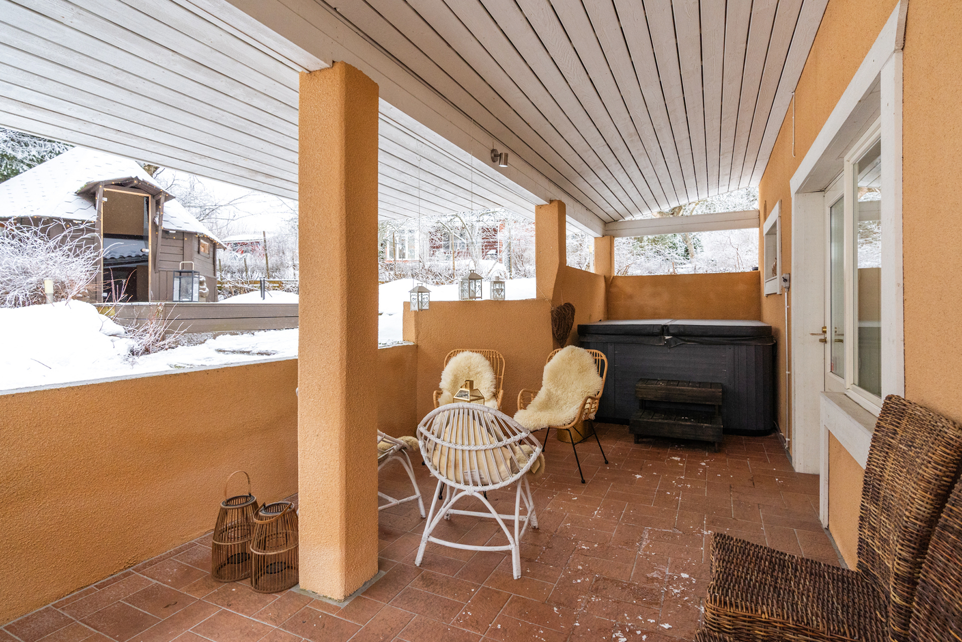 Alaterassi ja poreamme