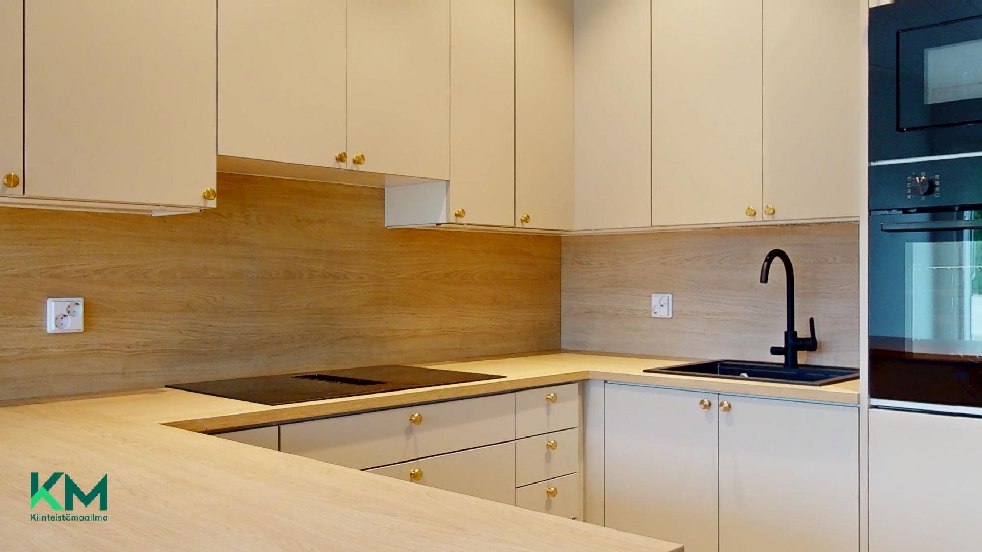 Ahlinmäki 3, Kvevlax, Mustasaari