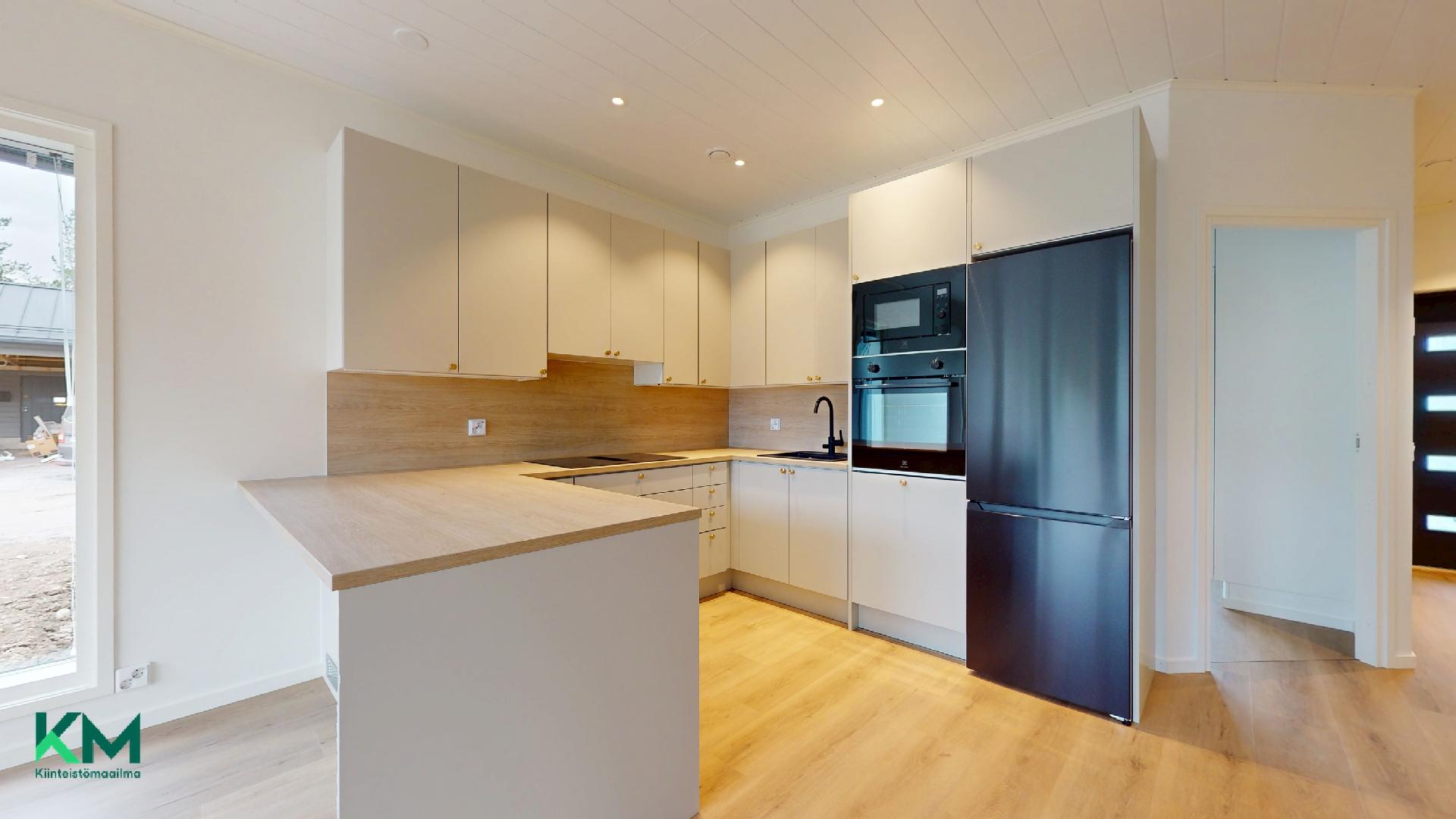 Ahlinmäki 3, Kvevlax, Mustasaari