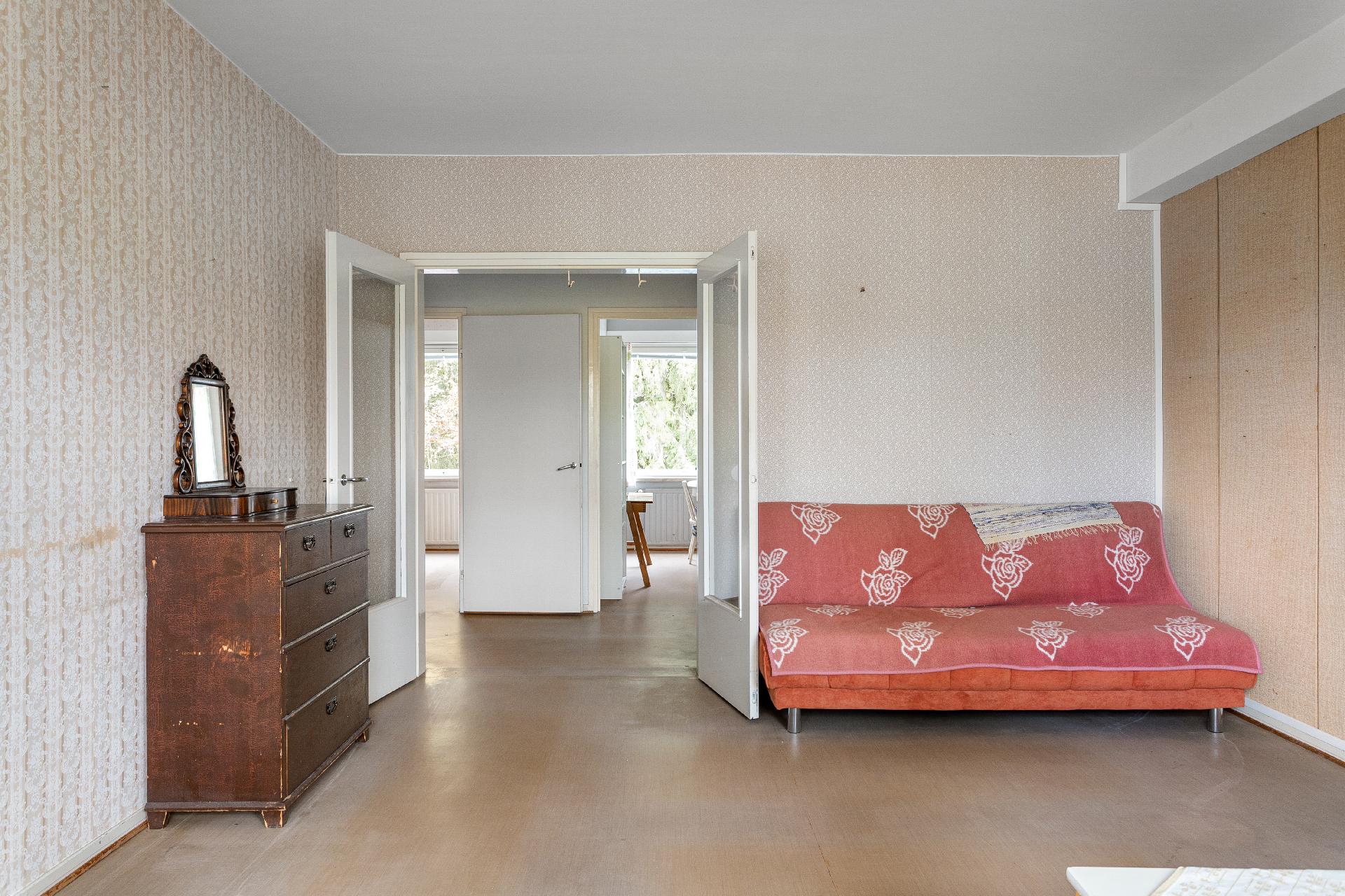 Petäjätie 4, Pikku-Palomäki, Kouvola