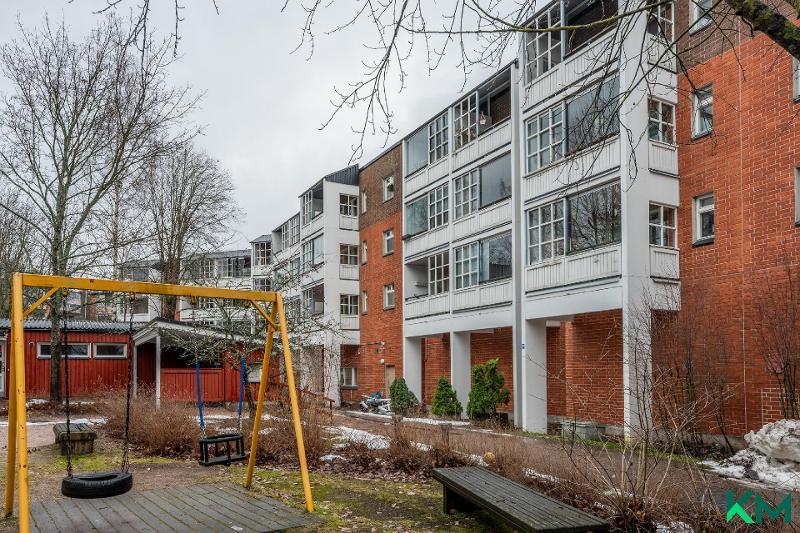 Puustellintie 4, Malminkartano, Helsinki