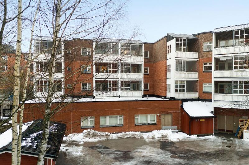 Puustellintie 4, Malminkartano, Helsinki