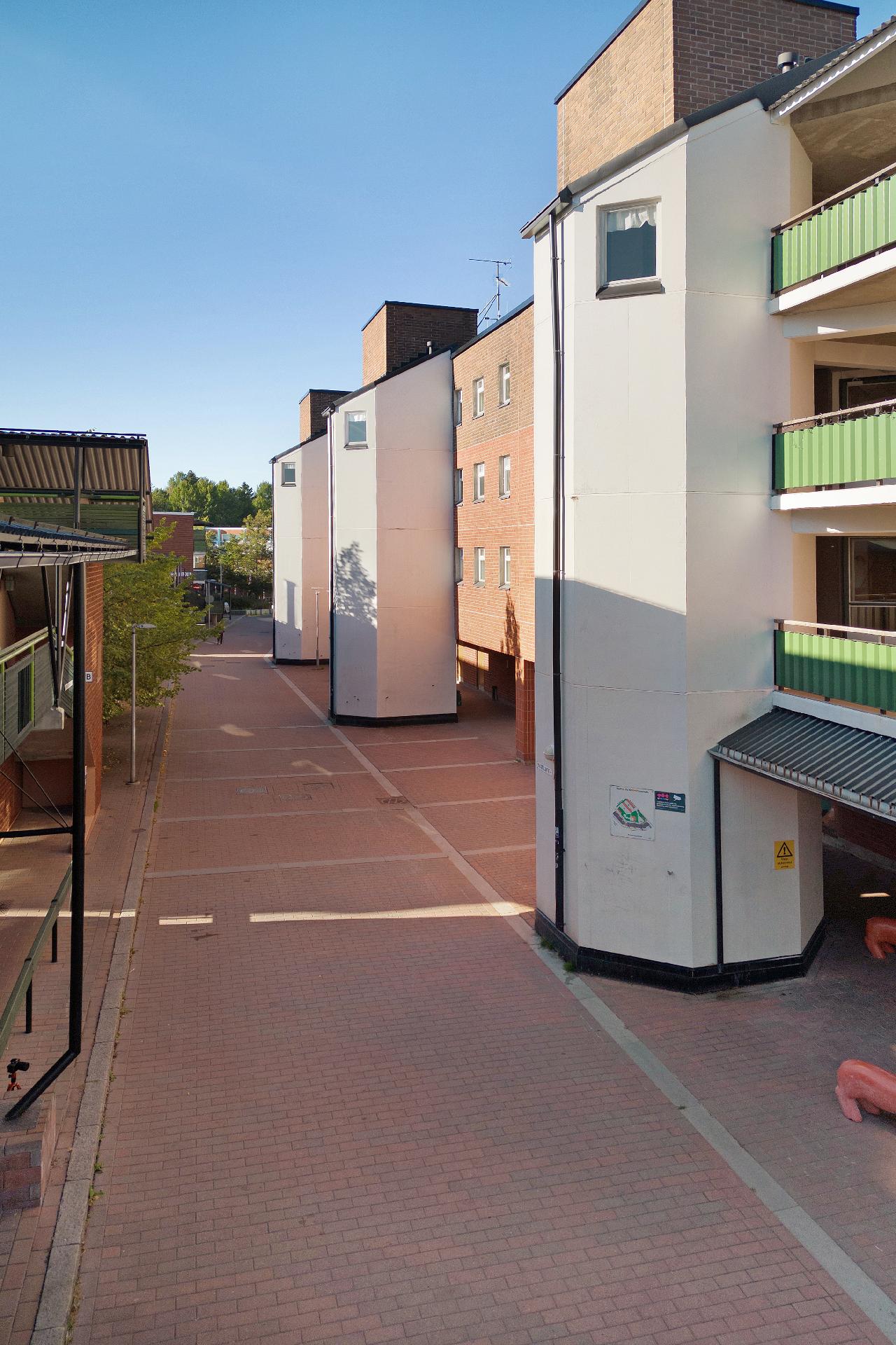 Puustellintie 4, Malminkartano, Helsinki