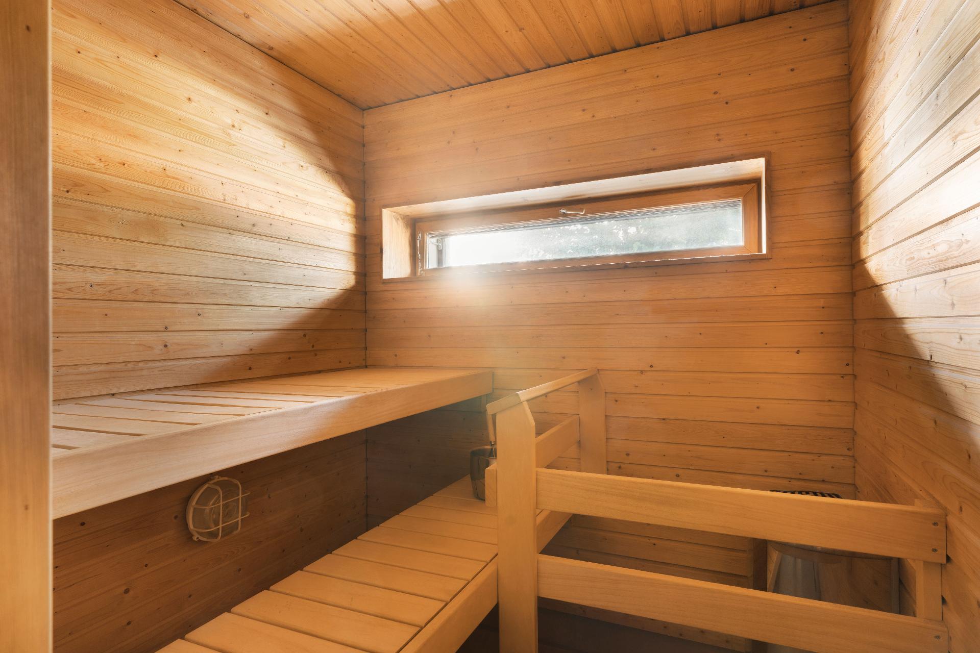 Maustetehtaankatu 9, Aurinkolahti, Helsinki