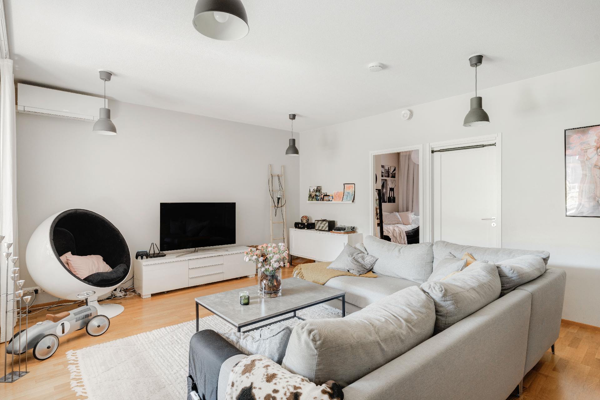 Maustetehtaankatu 9, Aurinkolahti, Helsinki