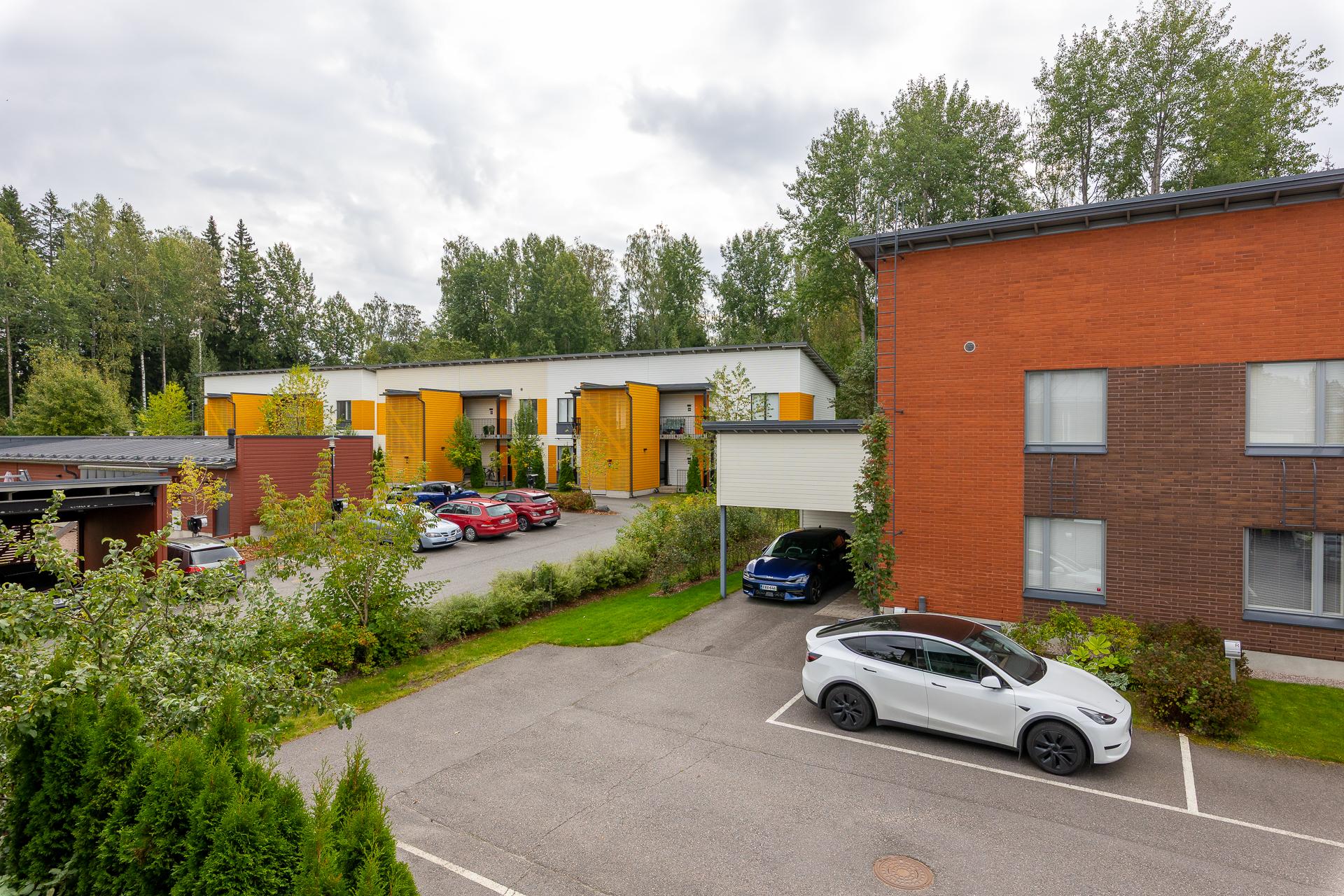 Näkymä parvekkeelta kaakkoon päin