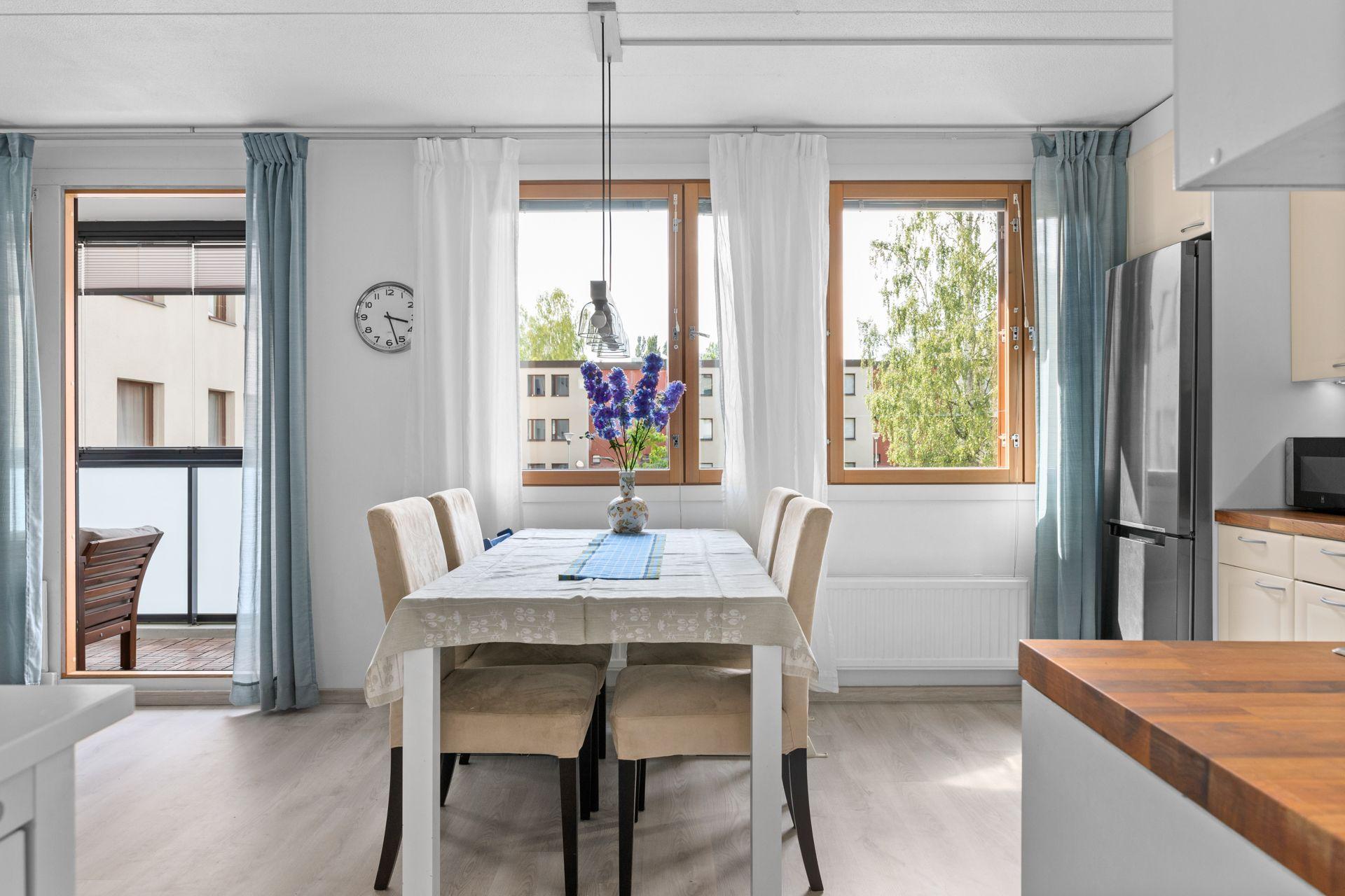 Kirjurinkuja 1, Perkkaa, Espoo