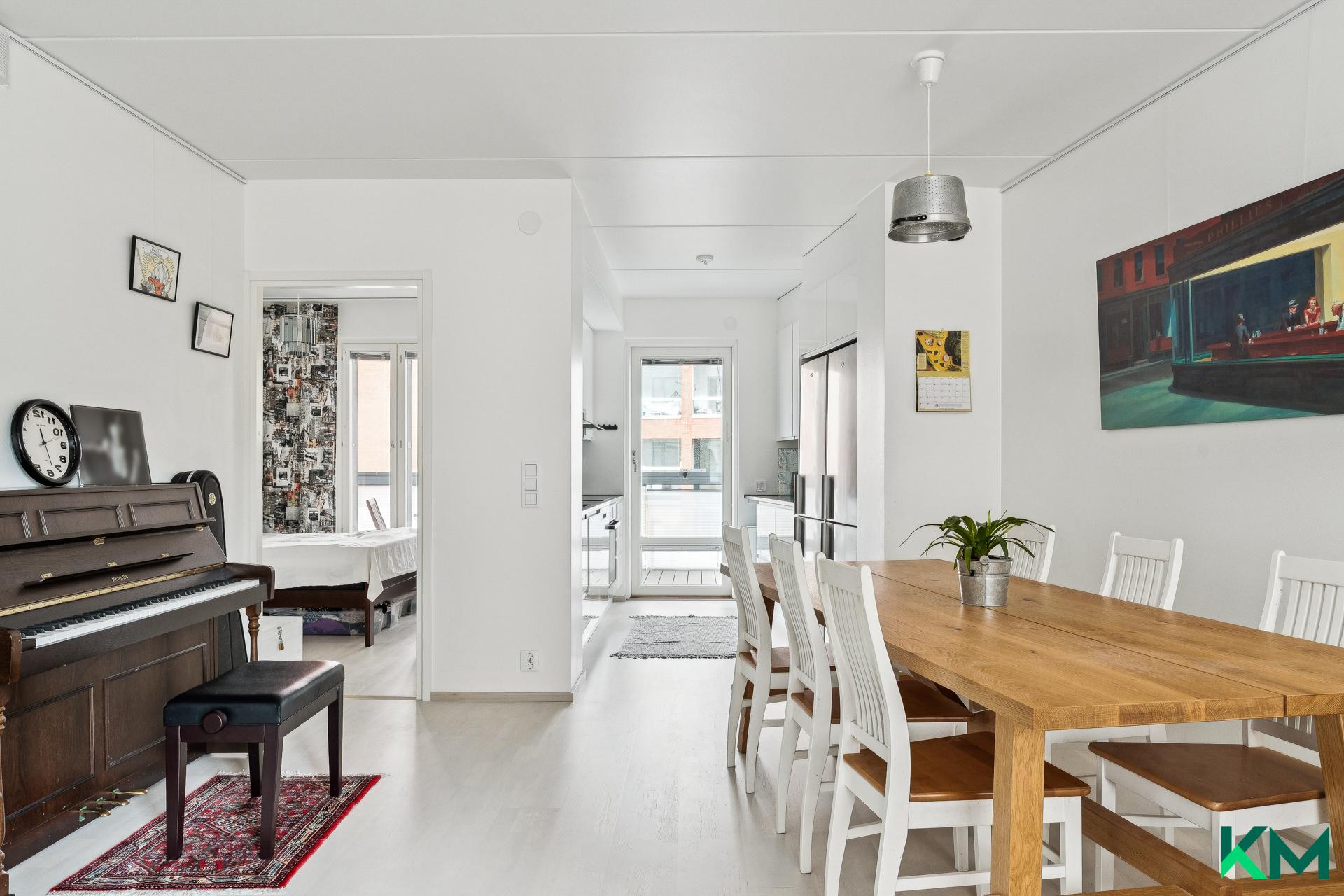 Lavakatu 8, Postipuisto, Helsinki