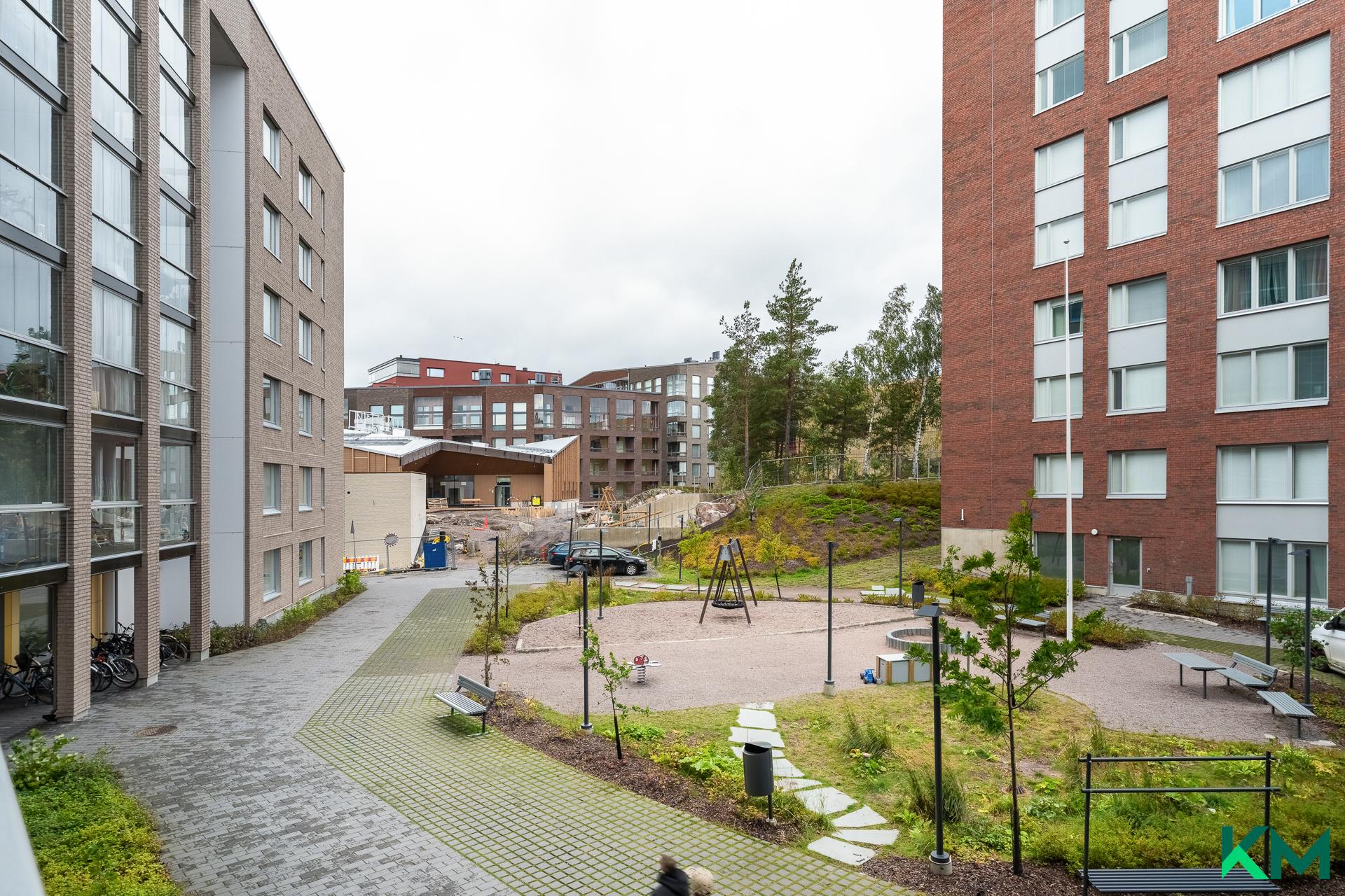 Lavakatu 8, Postipuisto, Helsinki