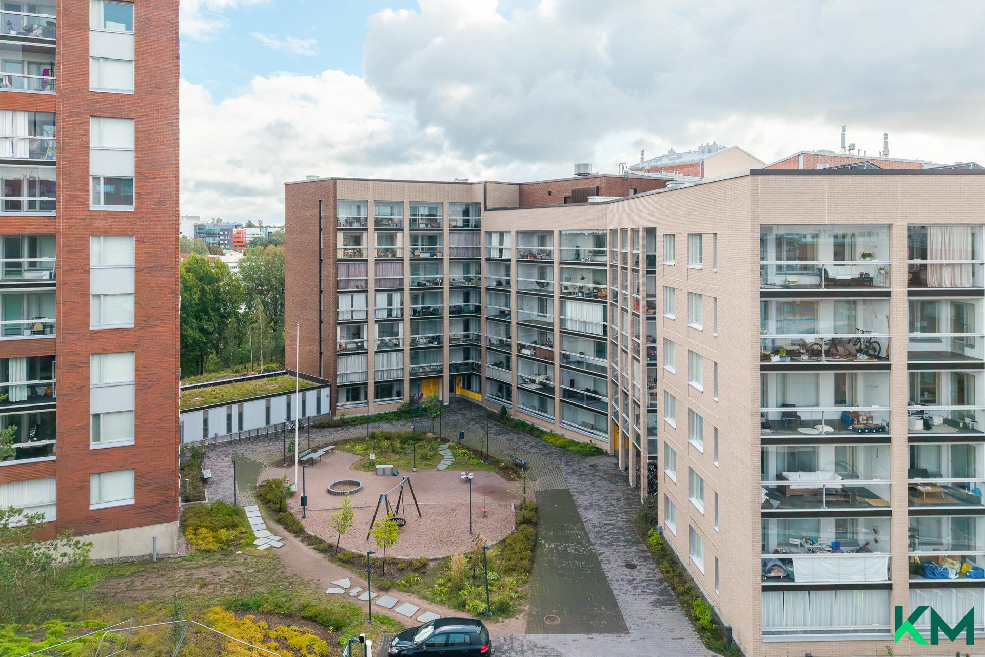 Lavakatu 8, Postipuisto, Helsinki