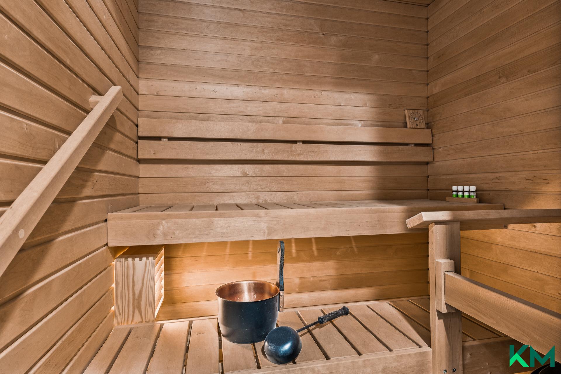 Lavakatu 8, Postipuisto, Helsinki