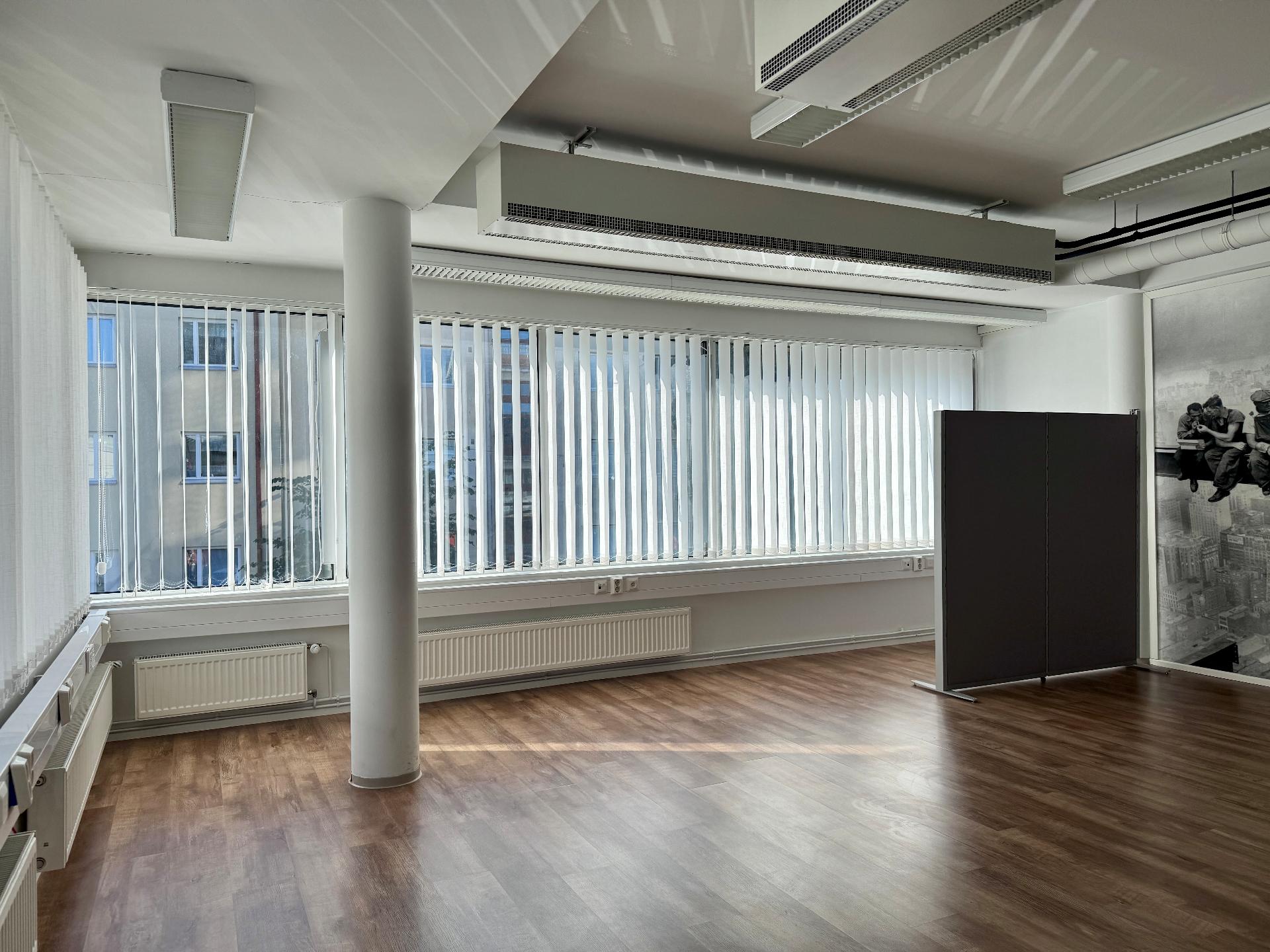 Keskikatu 4, Keskusta, Kouvola