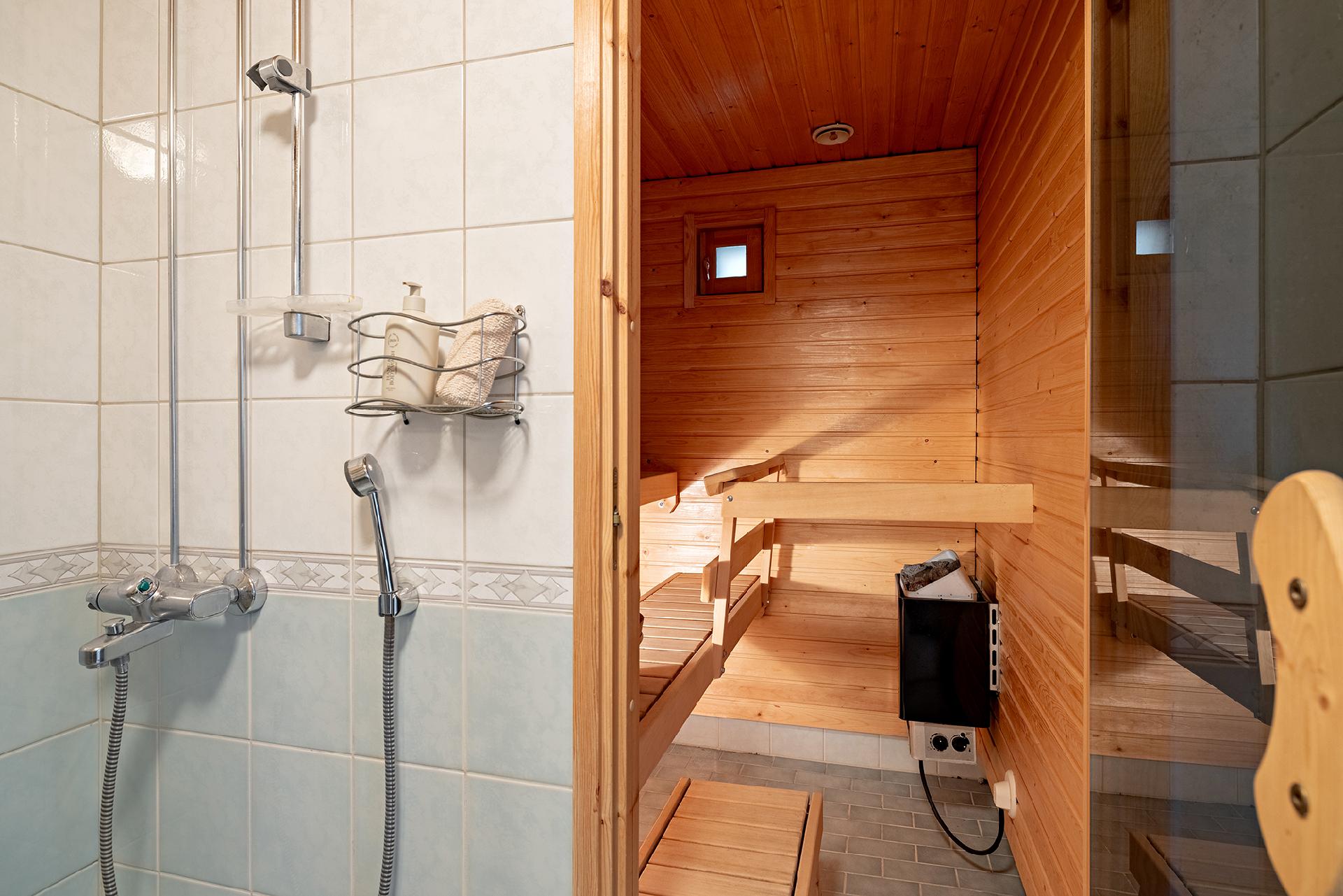 Erkintie 1, Hintta, Oulu