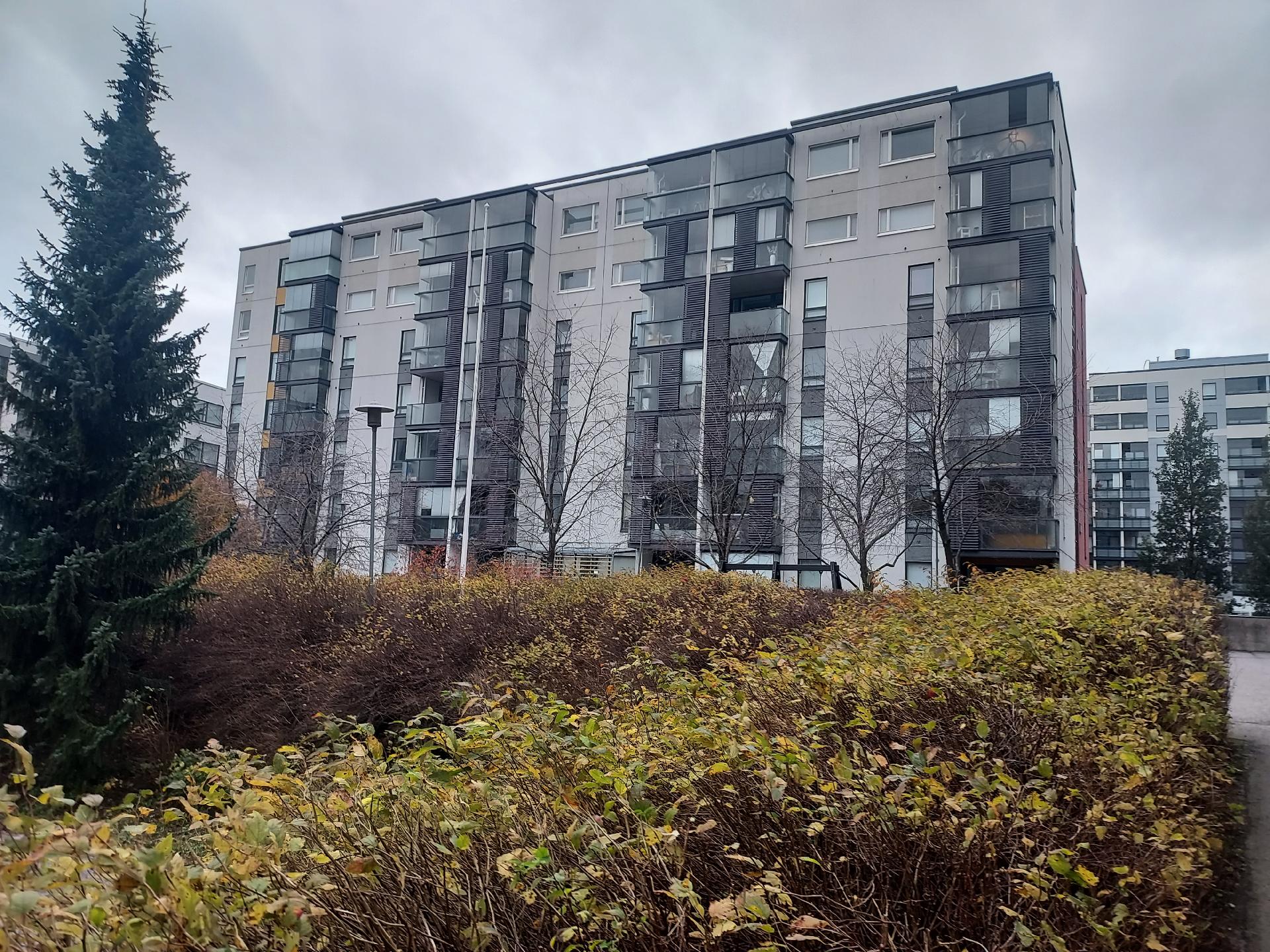 Julkisivu