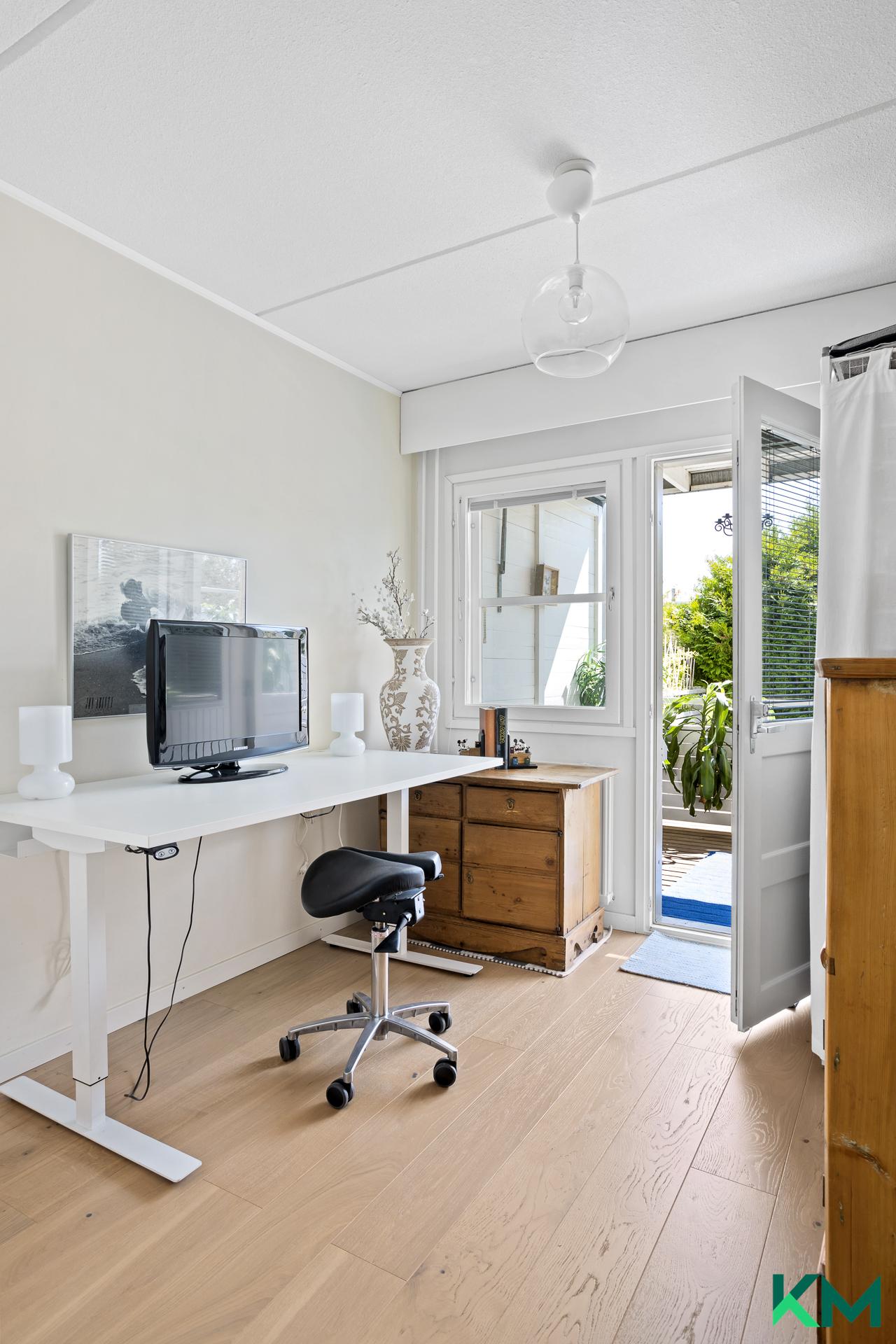 Ristiniementie 30, Laurinlahti, Espoo