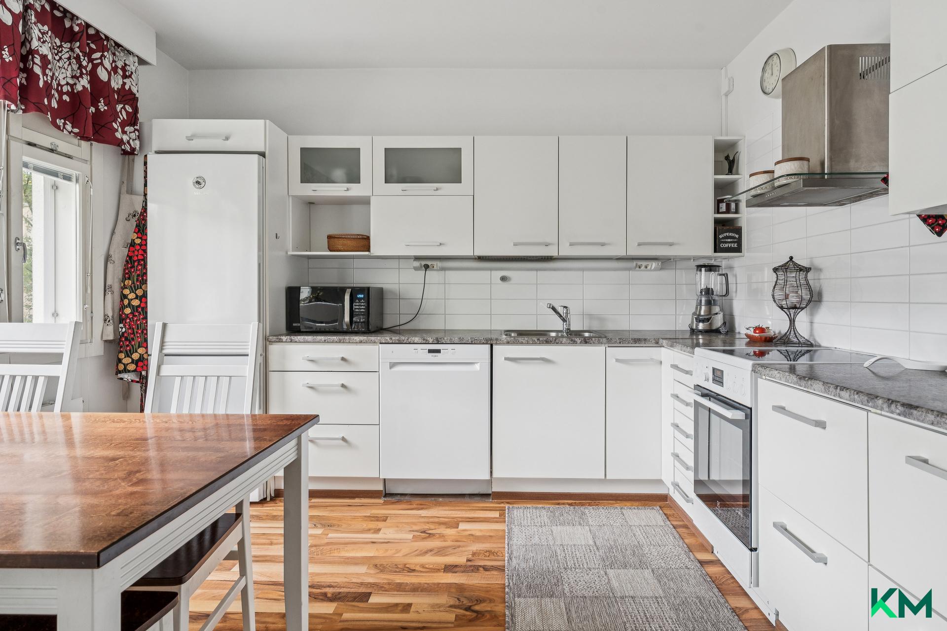 Laajavuorenrinne 5, Martinlaakso, Vantaa