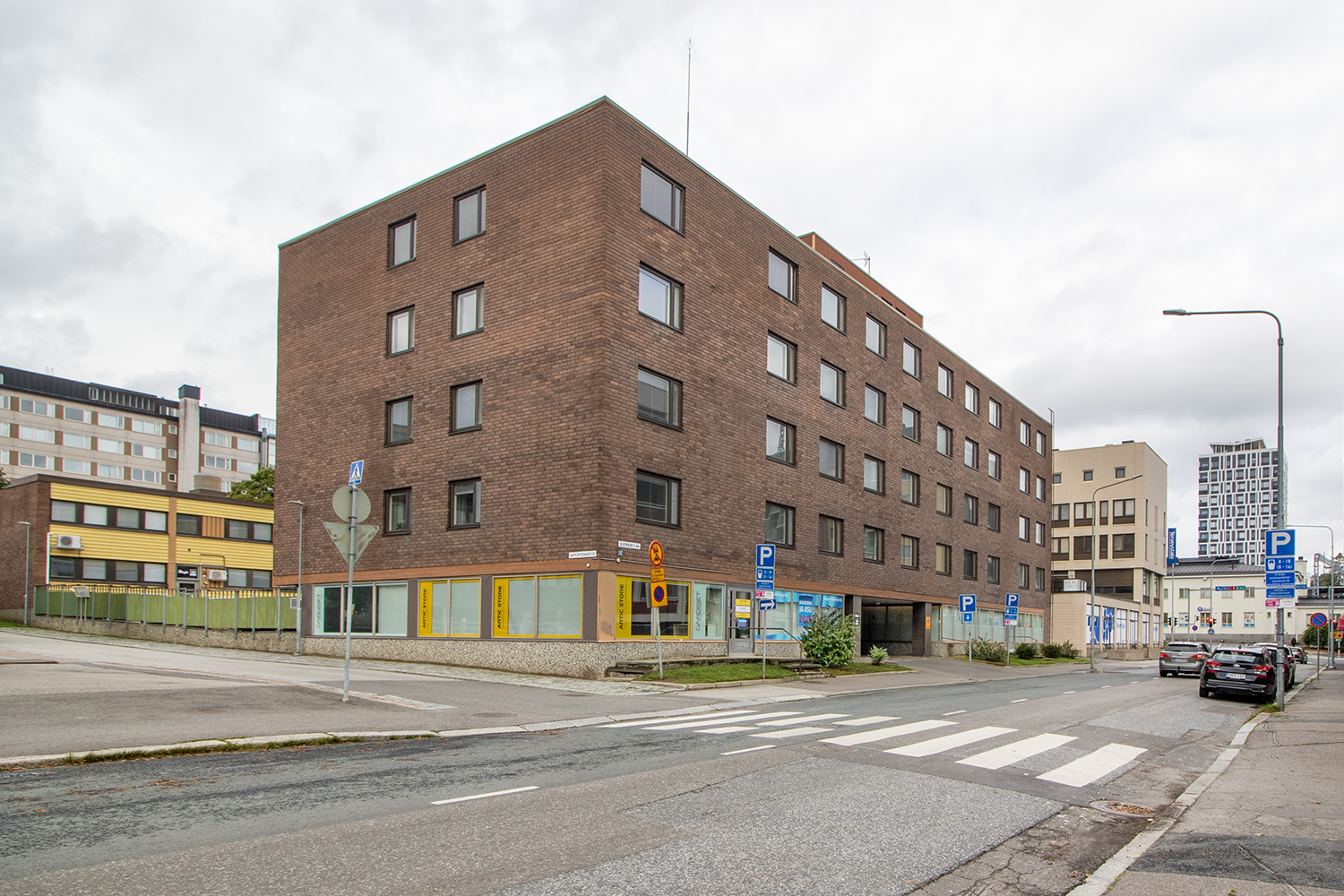 Hyvä sijainti Keskustassa.