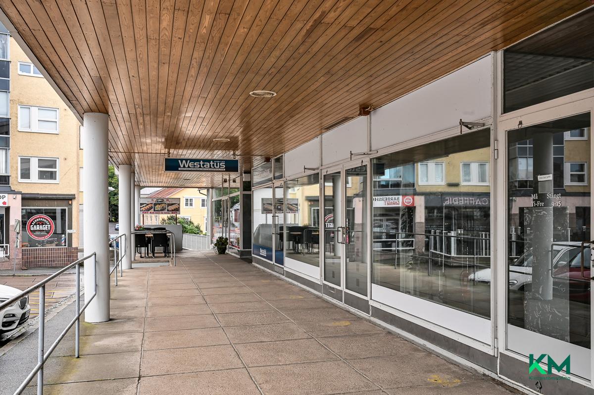 Raatihuoneentori 4, Tammisaari, Raasepori