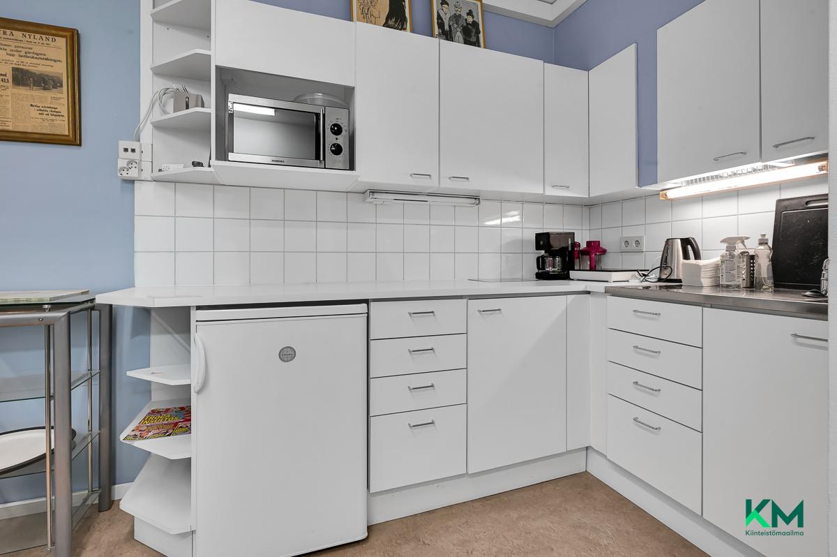 Raatihuoneentori 4, Tammisaari, Raasepori