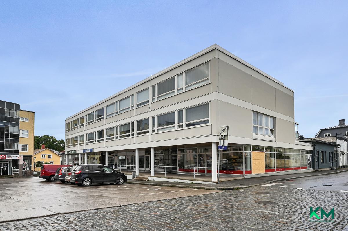 Raatihuoneentori 4, Tammisaari, Raasepori