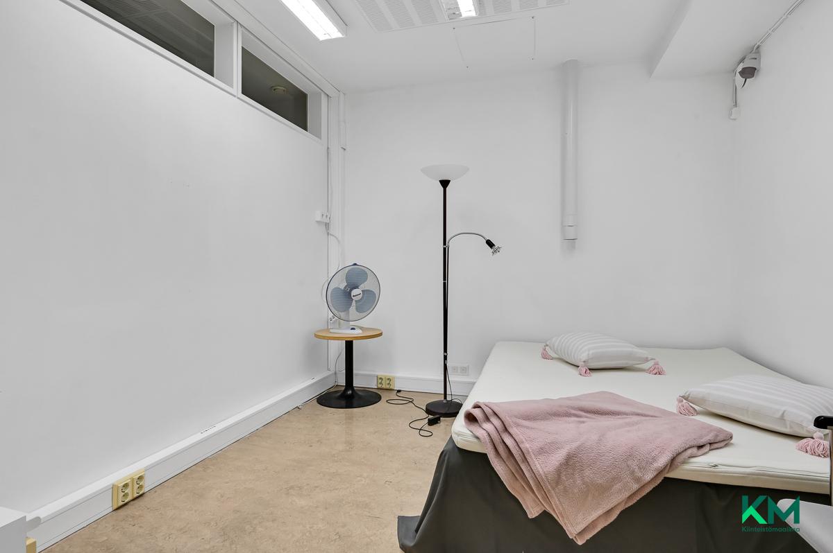 Raatihuoneentori 4, Tammisaari, Raasepori